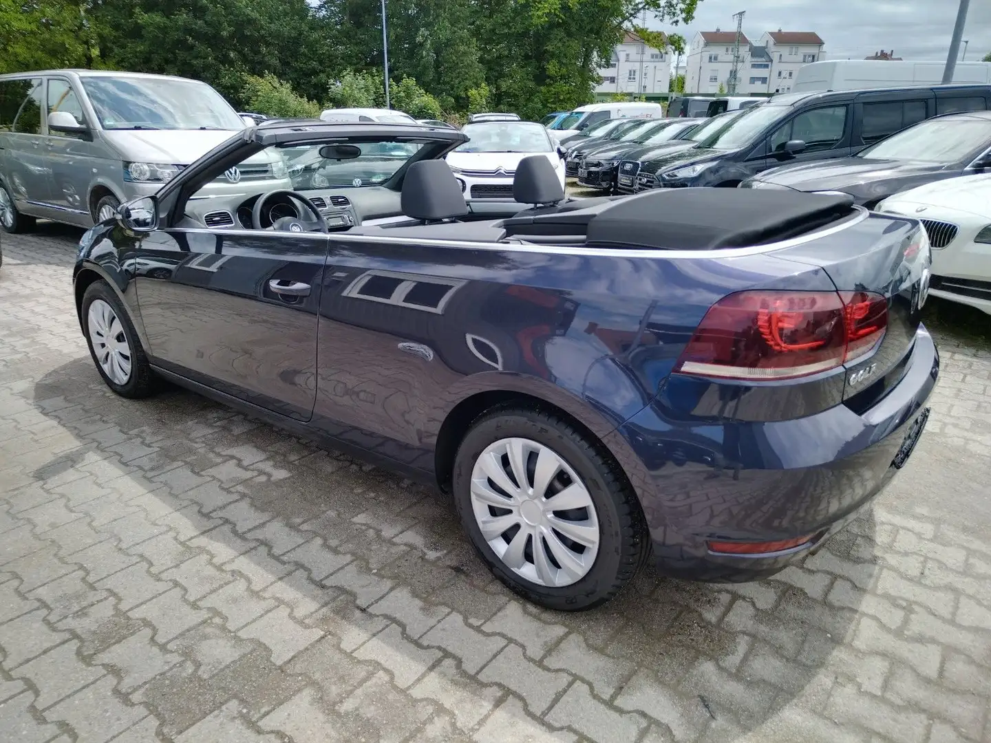 Volkswagen Golf VI Cabriolet 1.6 TDI+GARANTIE+KLIMA+SHZ+PDC Mauve - 1