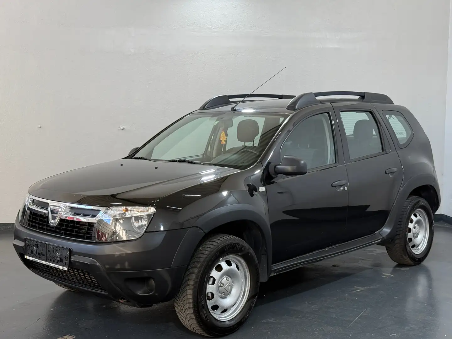 Dacia Duster Basis 4x4 *FINANZIERUNG OHNE ANZAHLUNG MÖGLICH* Noir - 1