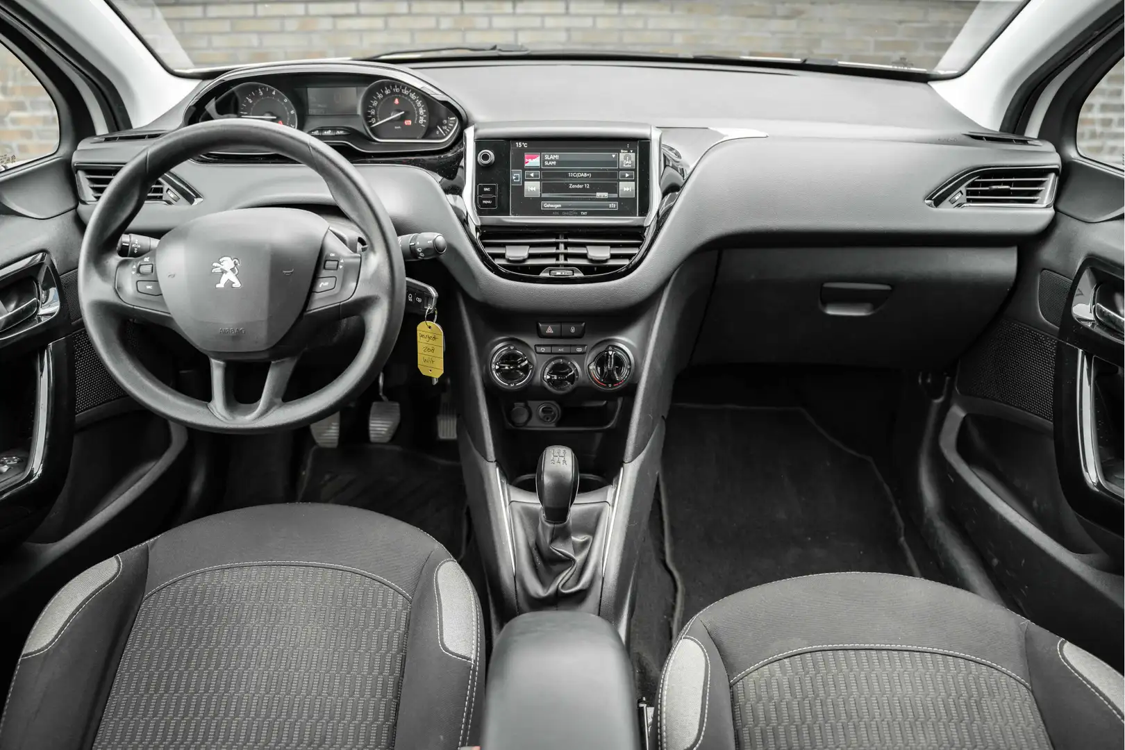 Peugeot 208 1.2 PureTech Blue Lion | Nieuwe Riem Weiß - 2
