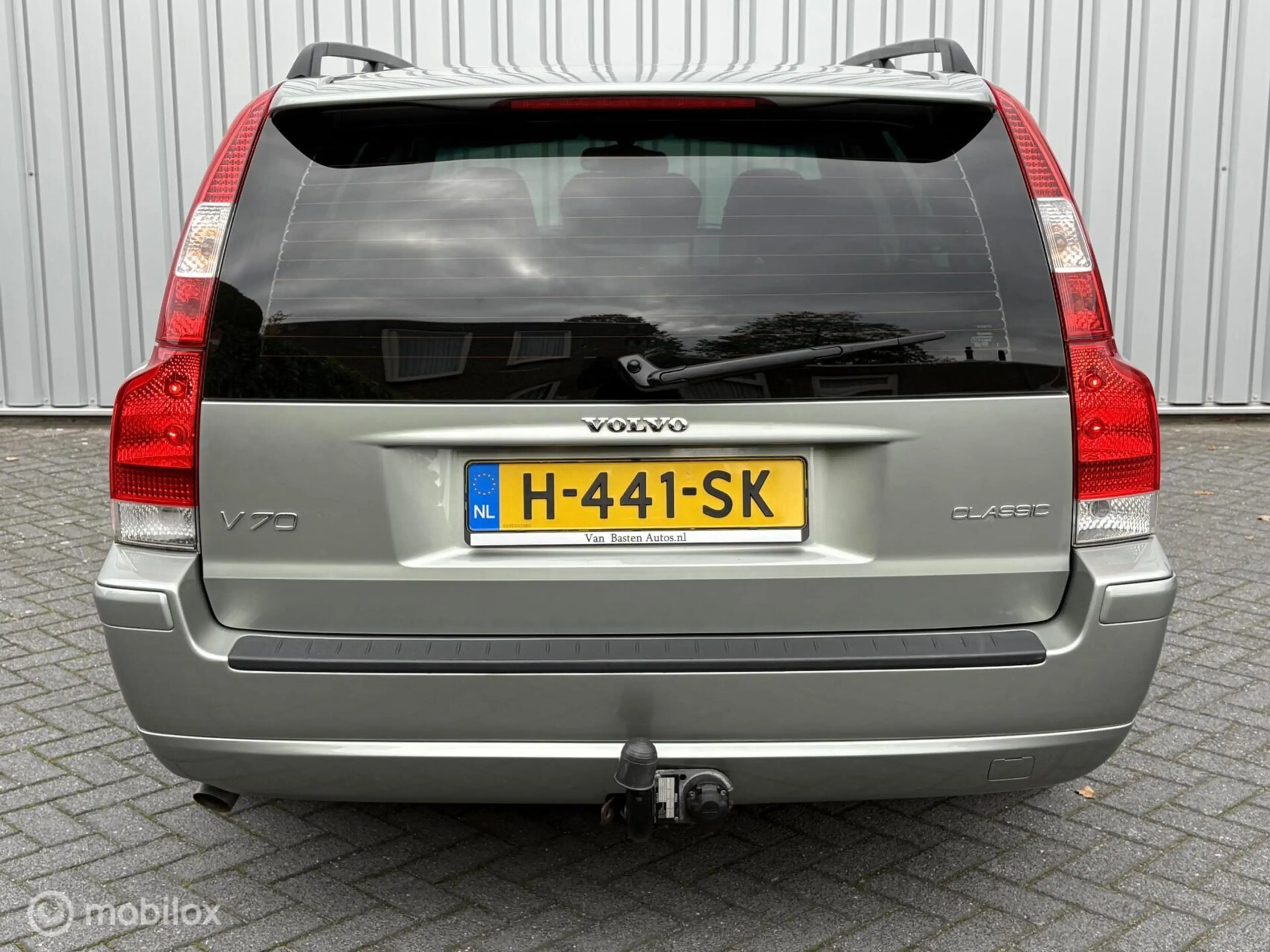 Volvo V70 2.4 Edition | 170pk | Trekhaak | Youngtimer | 08 | — photo 8