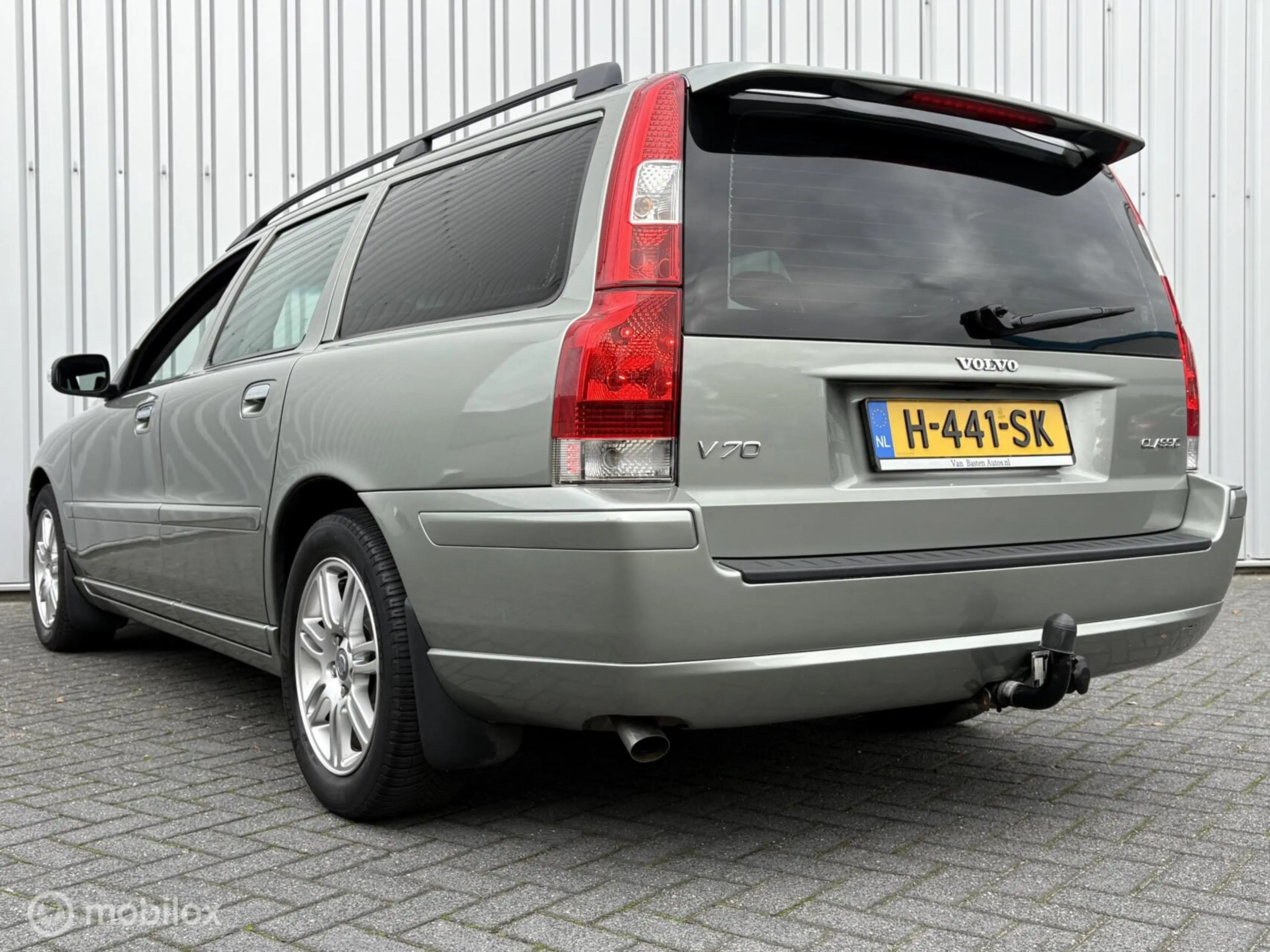 Volvo V70 2.4 Edition | 170pk | Trekhaak | Youngtimer | 08 | — photo 7