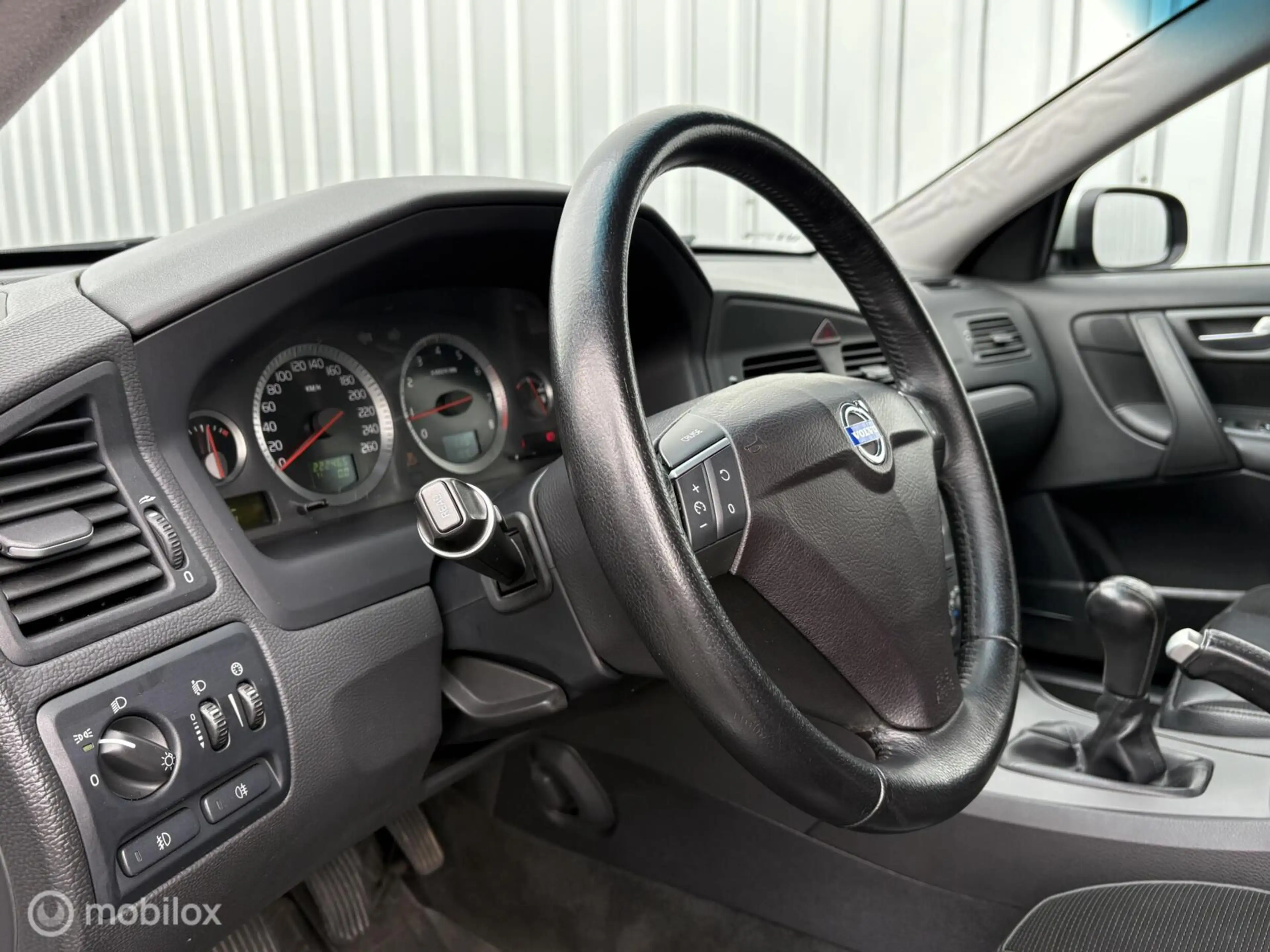Volvo V70 2.4 Edition | 170pk | Trekhaak | Youngtimer | 08 | — photo 14