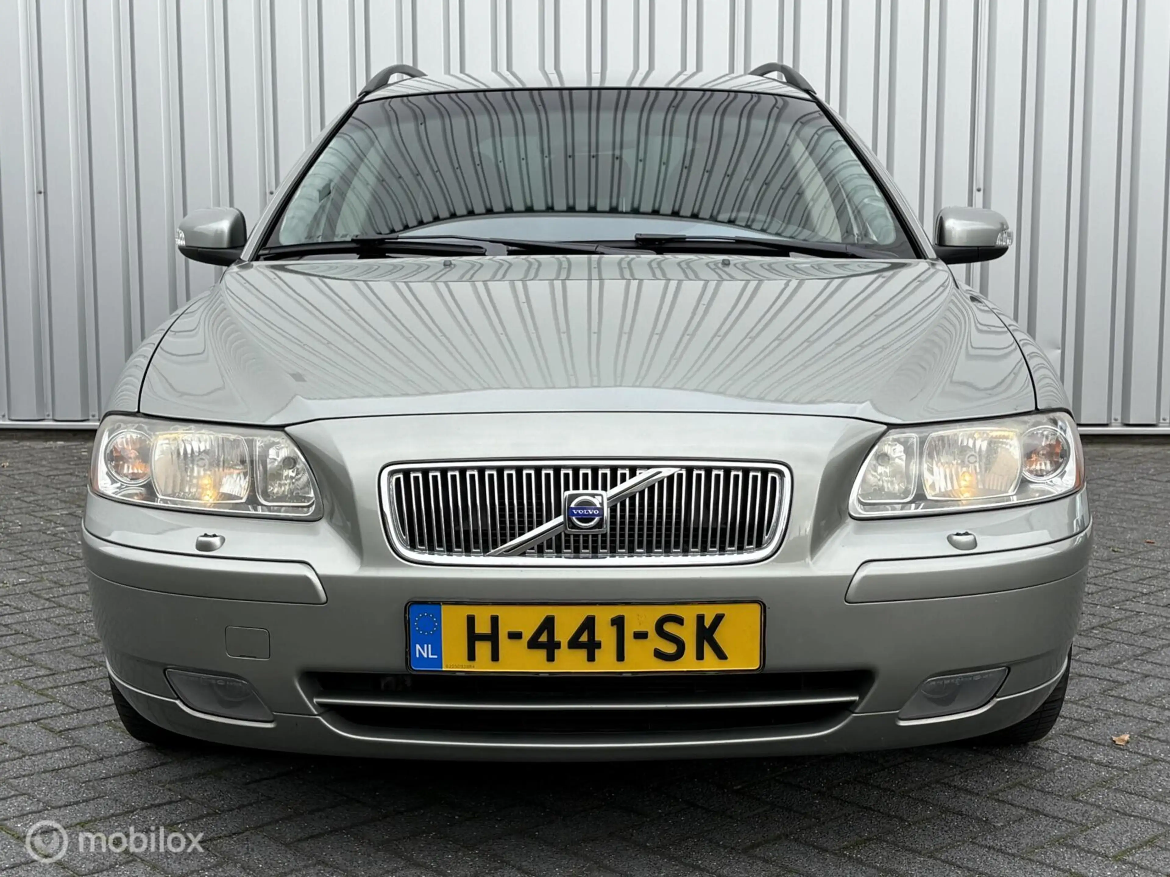 Volvo V70 2.4 Edition | 170pk | Trekhaak | Youngtimer | 08 | — photo 3