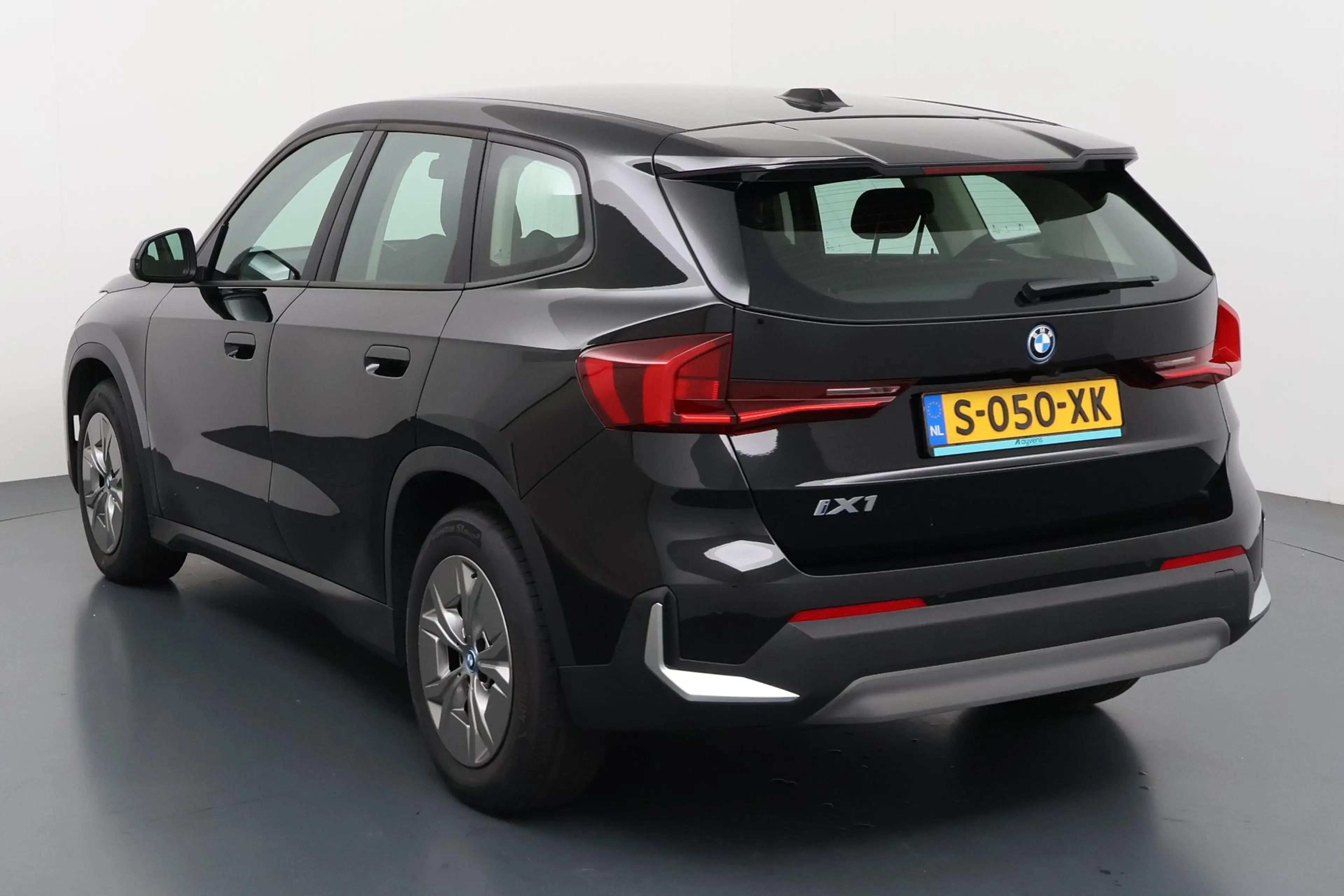 BMW iX1 xDrive30 Launch Edition 67 kWh Elektrisch rijplezi — photo 8