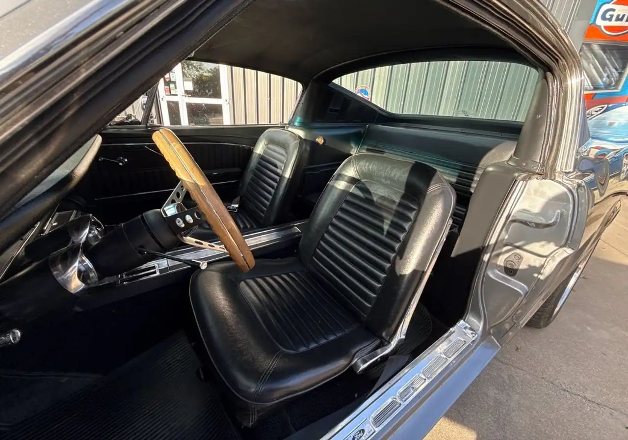 Ford Mustang fastback 289 v8, foto 4