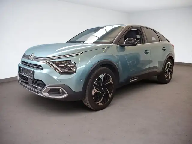 Citroen C4 view 3