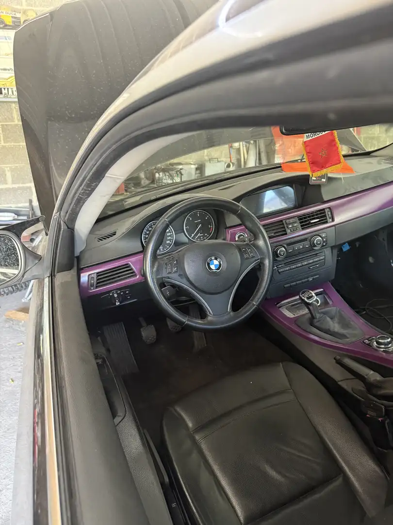 BMW 320 Toute piece - 2