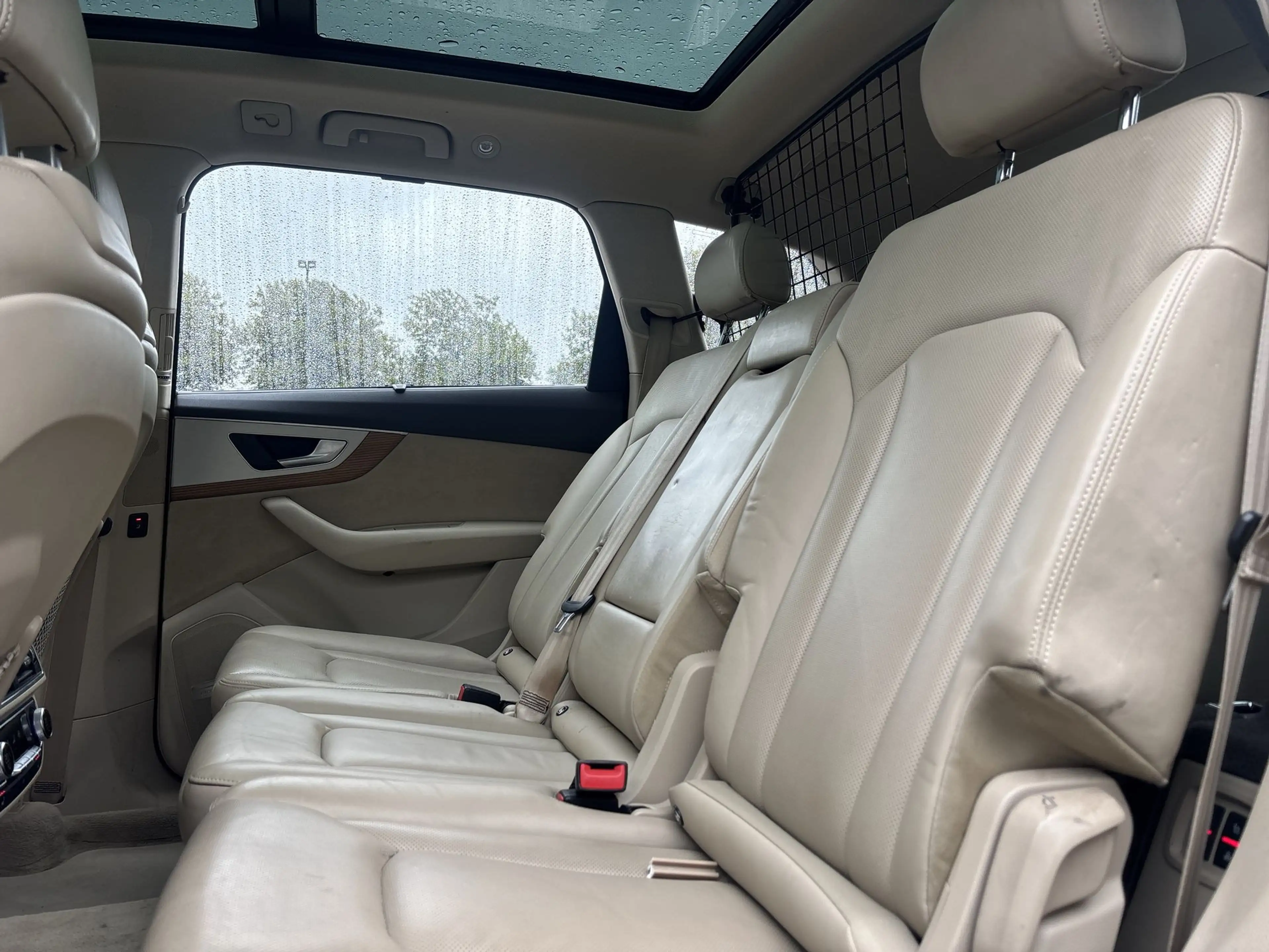 Audi Q7 4.0 TDI SQ7 quattro Pro Line + 7p — photo 31