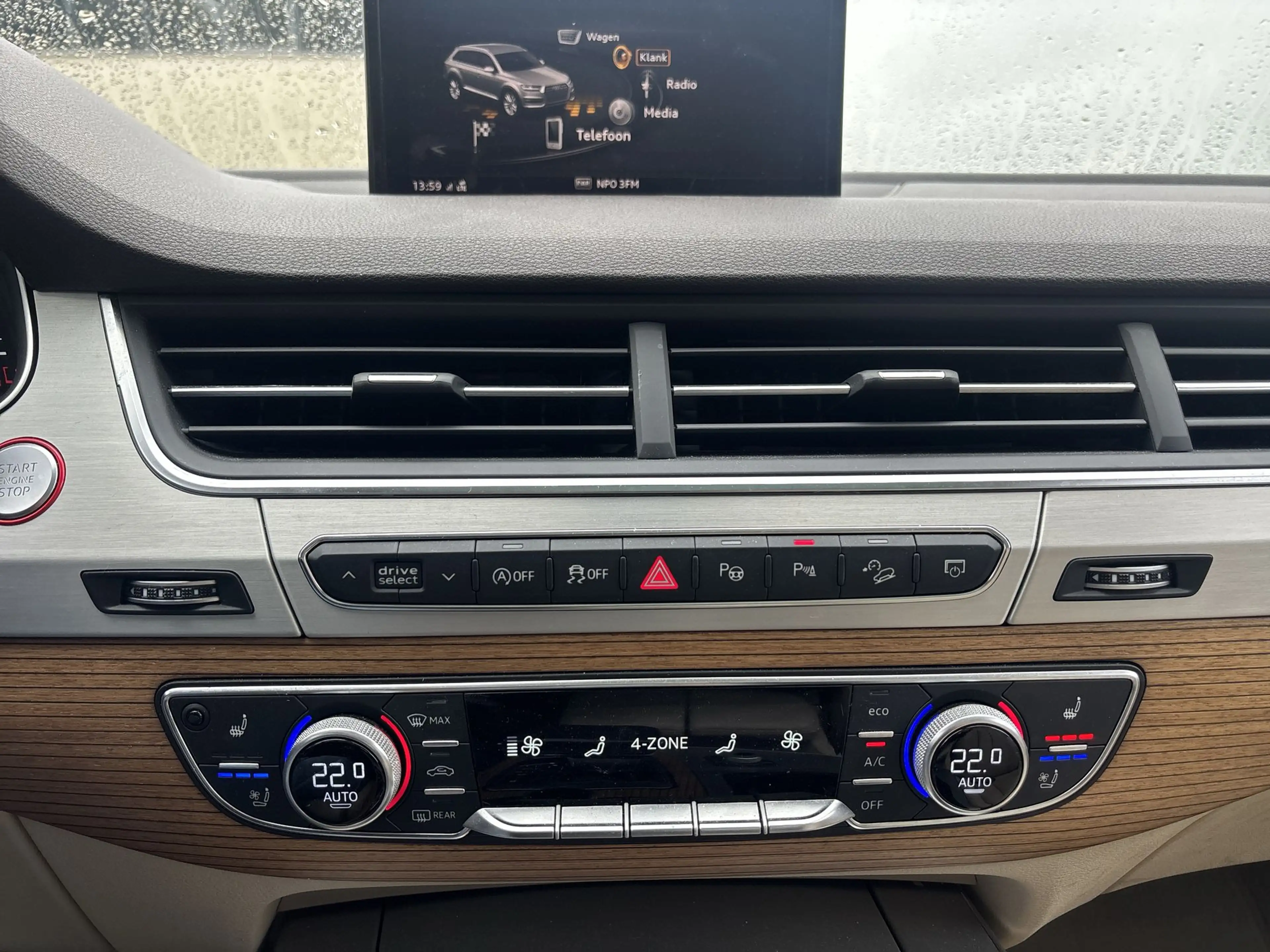 Audi Q7 4.0 TDI SQ7 quattro Pro Line + 7p — photo 23