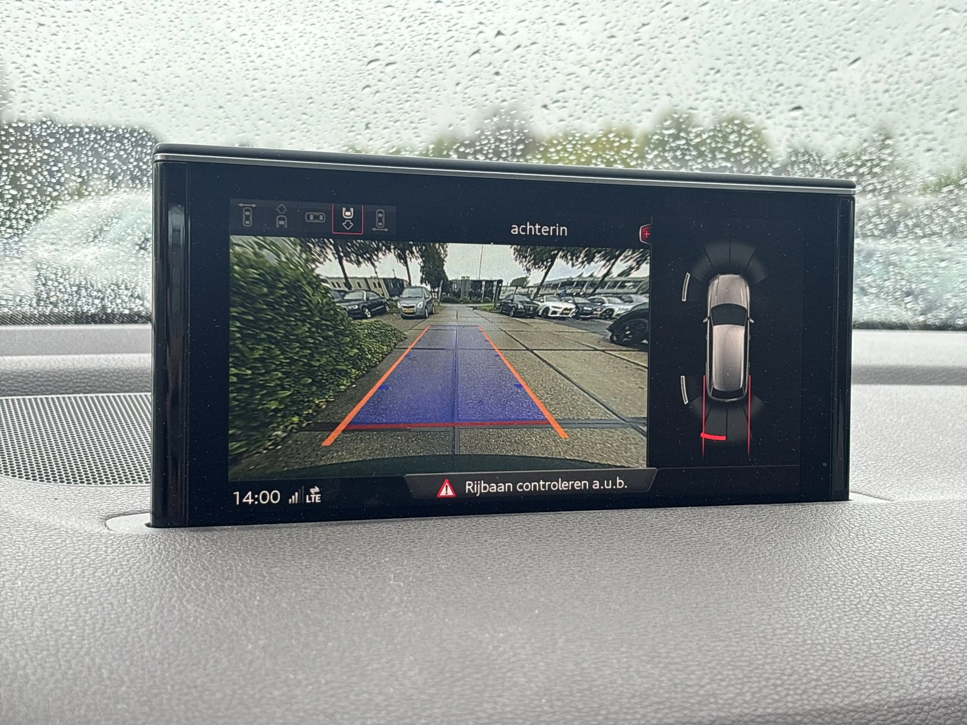 Audi Q7 4.0 TDI SQ7 quattro Pro Line + 7p — photo 24