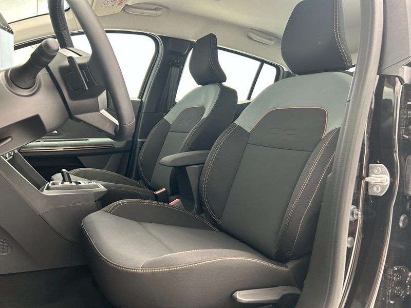 Dacia Sandero Stepway Extreme ECO-G 120 auto — photo 11