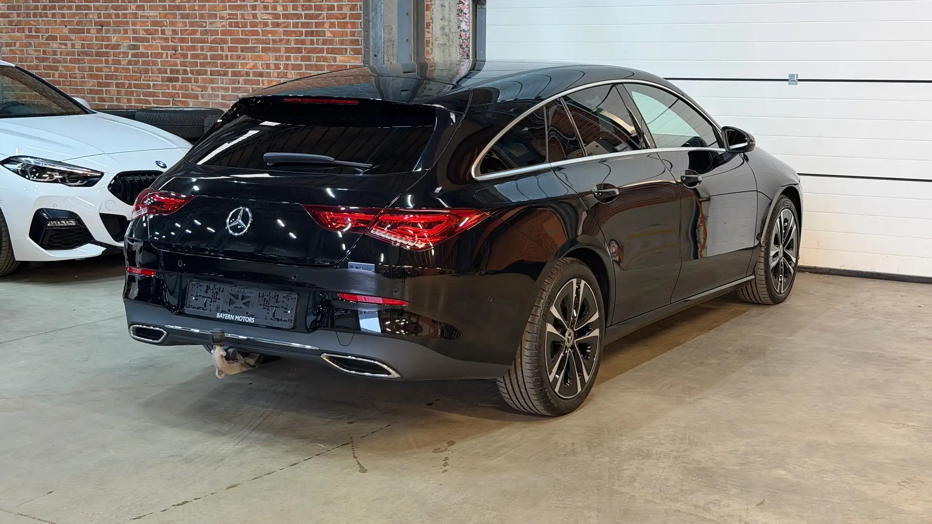 Mercedes-Benz CLA 200 d Shooting Brake Automaat Trekhaak 45.000km 2023 Schwarz - 2