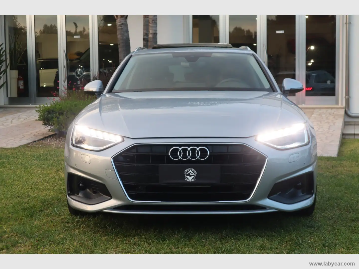 Audi A4 Avant 35 TDI/163CV S tronic SPORT Gris - 2