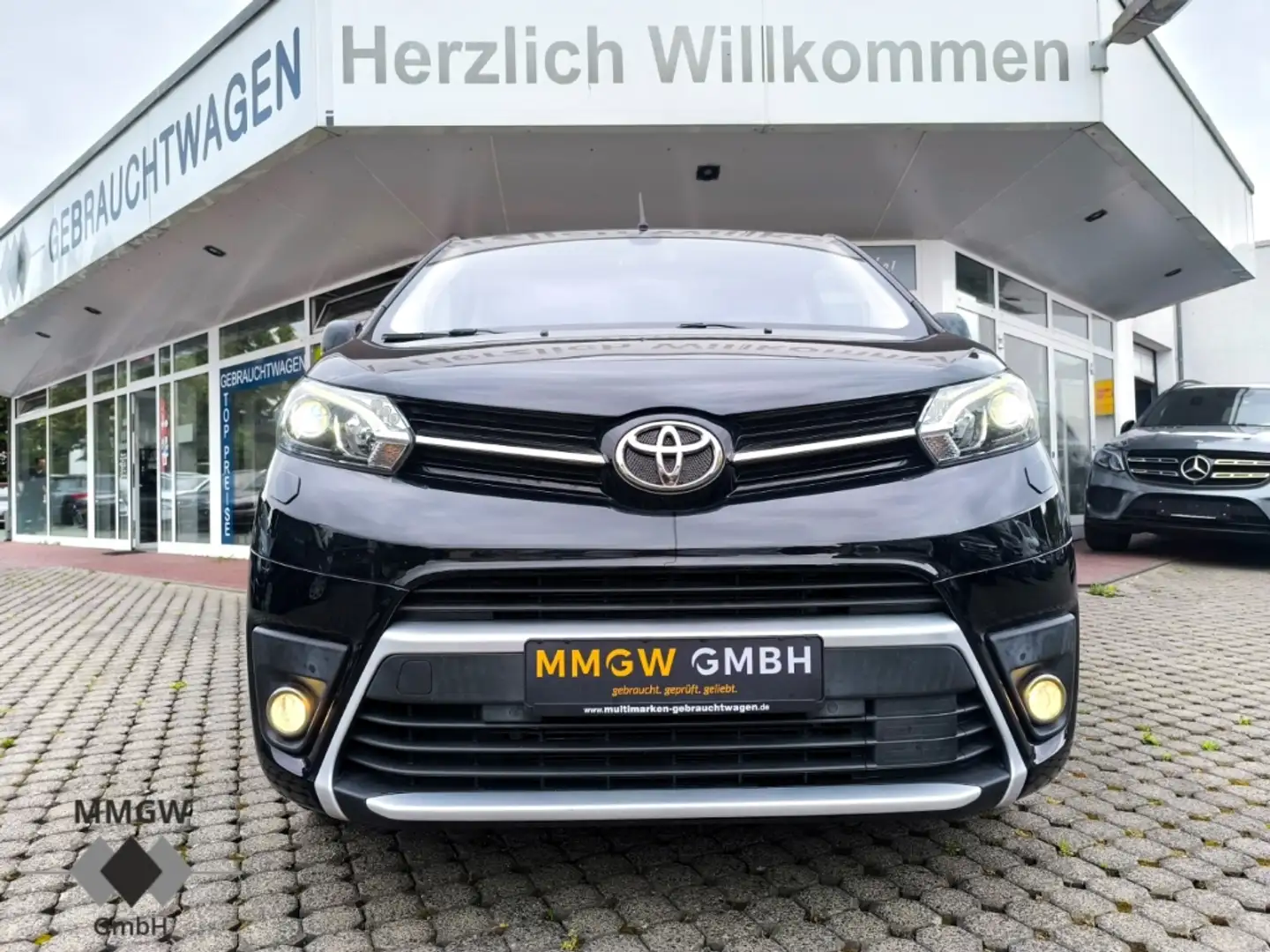 Toyota Proace Verso L2 Executive 2.0 D-4D 7Sitz/HUD/Pano/Massage Schwarz - 2