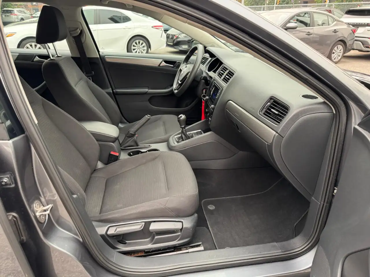 Volkswagen Jetta photo Volkswagen Jetta