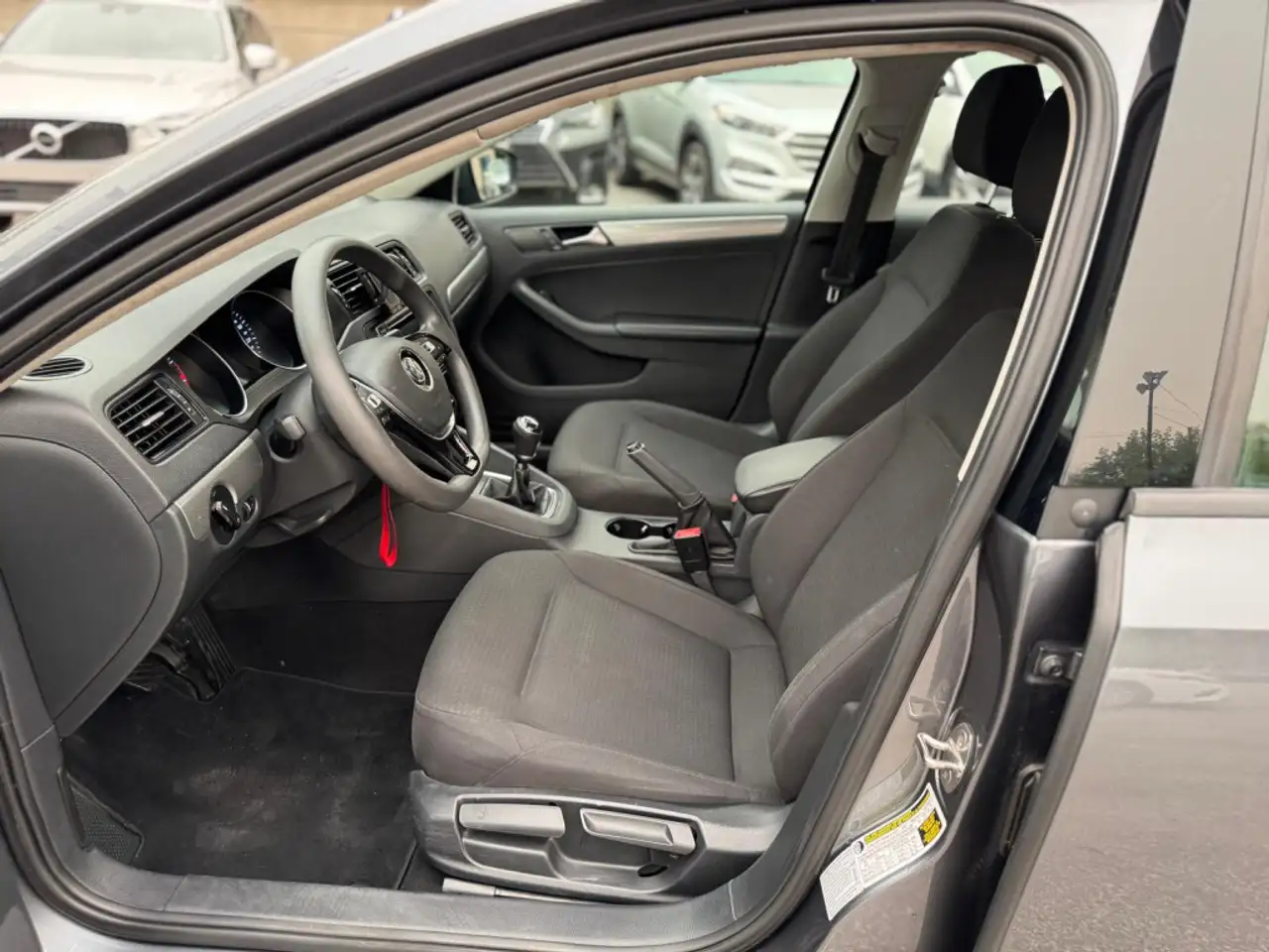 Volkswagen Jetta photo Volkswagen Jetta
