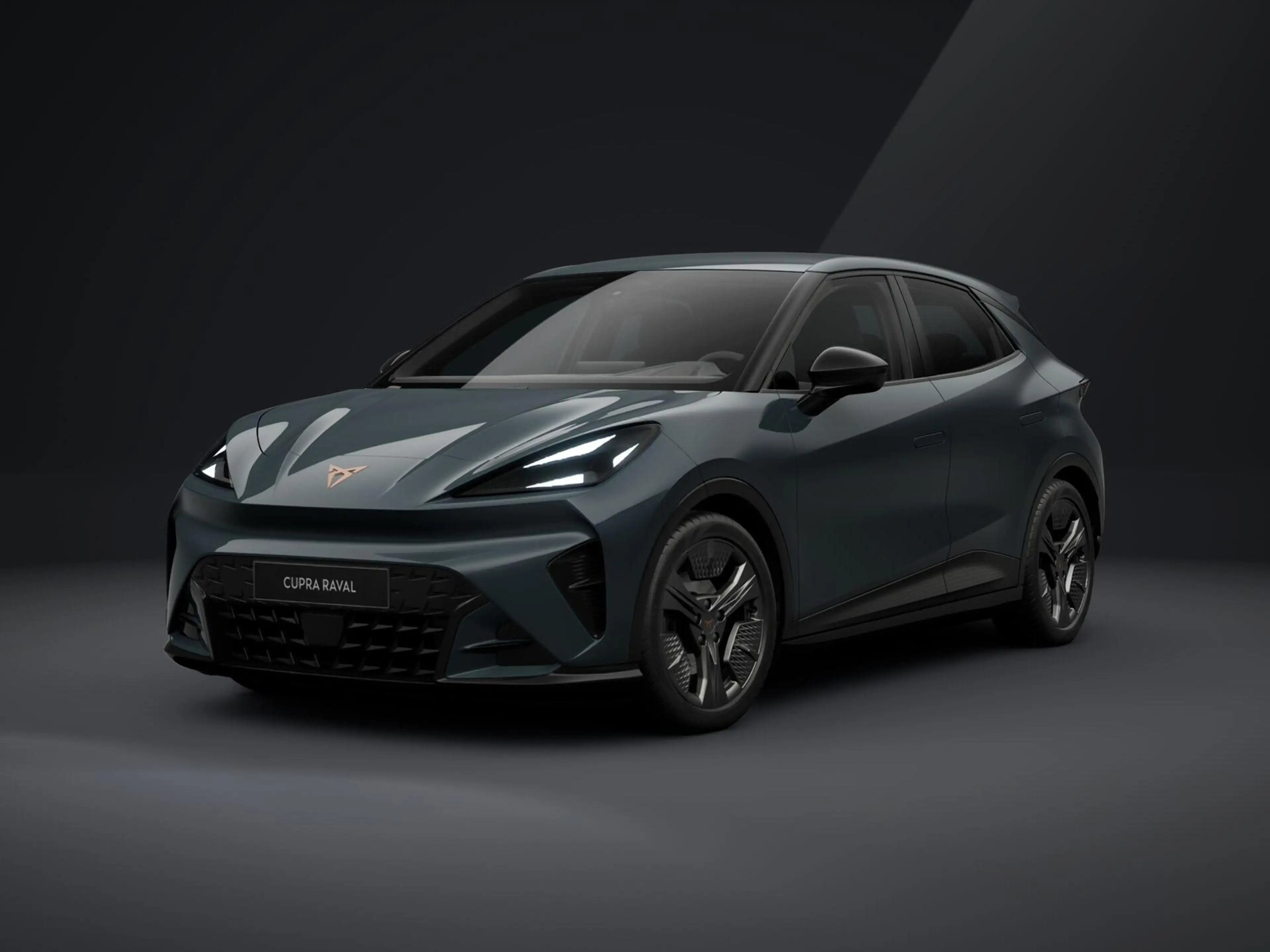 CUPRA Raval Essential 99 kW / 135 PK | Keyless | Full LED | Ad