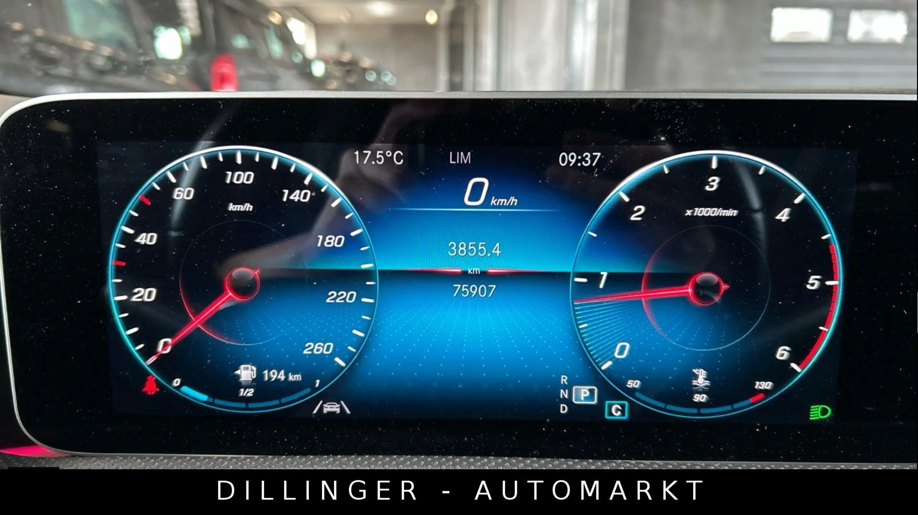 Mercedes-Benz A 220 d AMG Distronic AMBIENTE AHK LED Leder Navi — photo 7