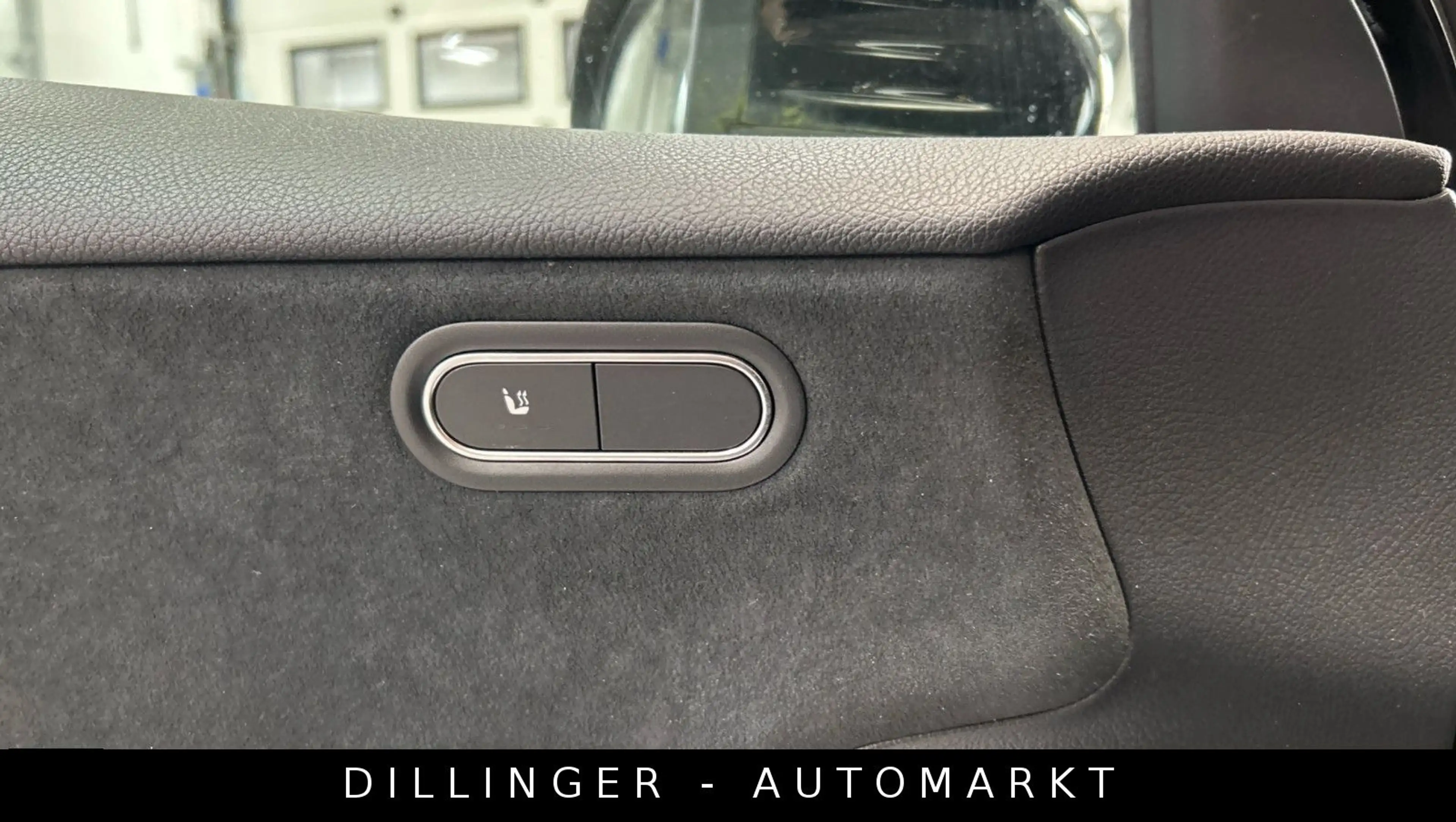 Mercedes-Benz A 220 d AMG Distronic AMBIENTE AHK LED Leder Navi — photo 12