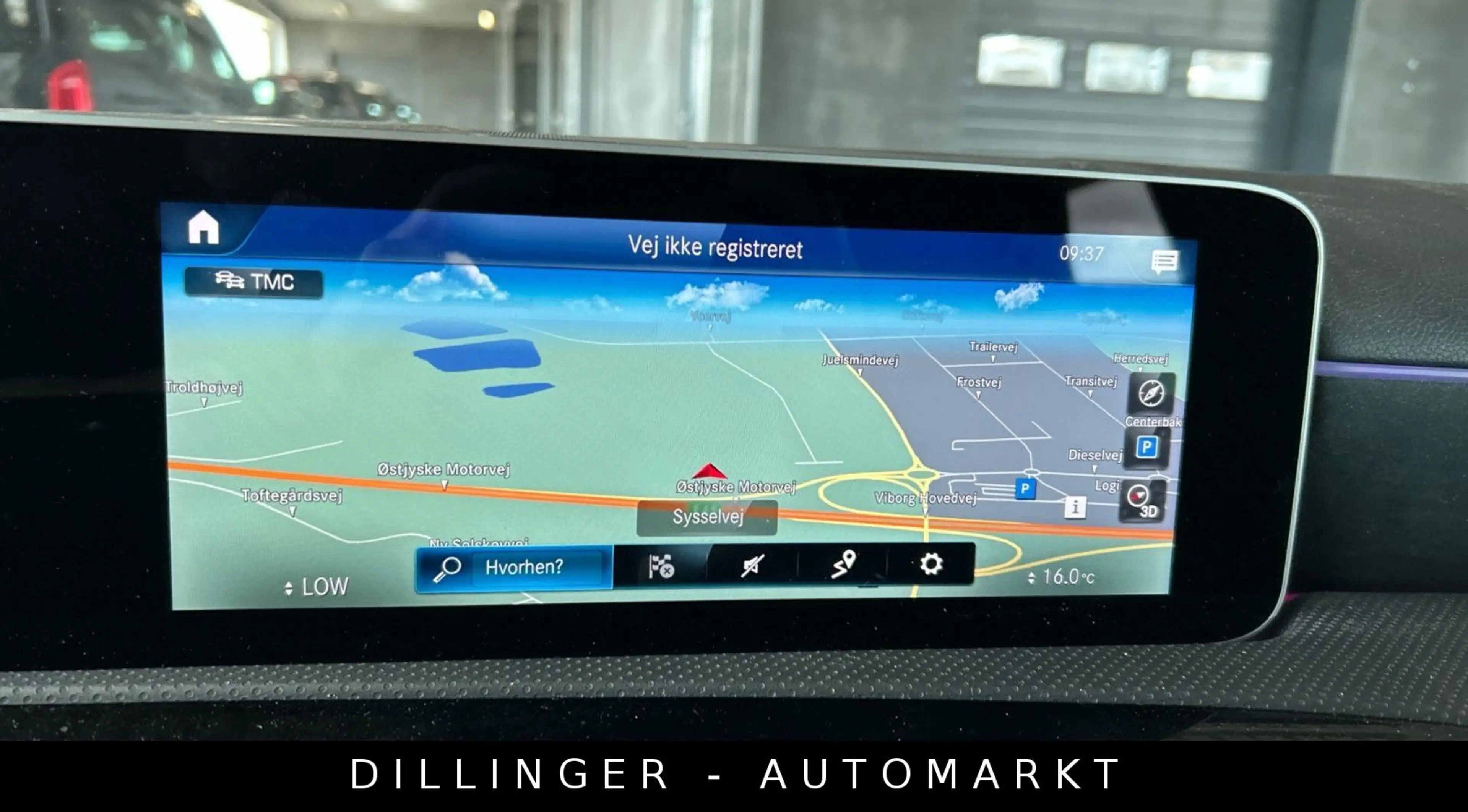 Mercedes-Benz A 220 d AMG Distronic AMBIENTE AHK LED Leder Navi — photo 9