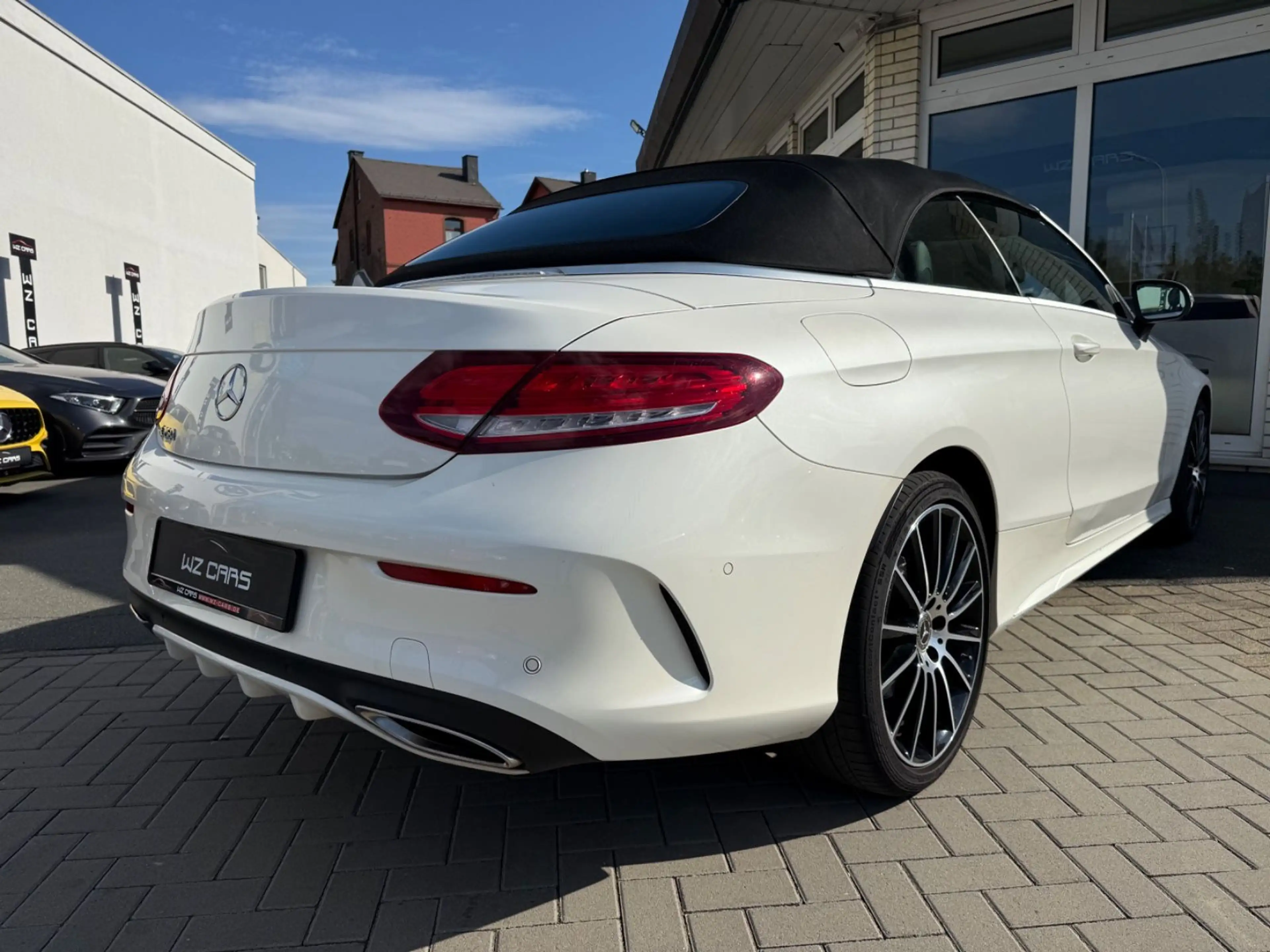 Mercedes-Benz C 250 C Cabrio ACC NAVI KLIMA PDC AMG LINE — photo 5