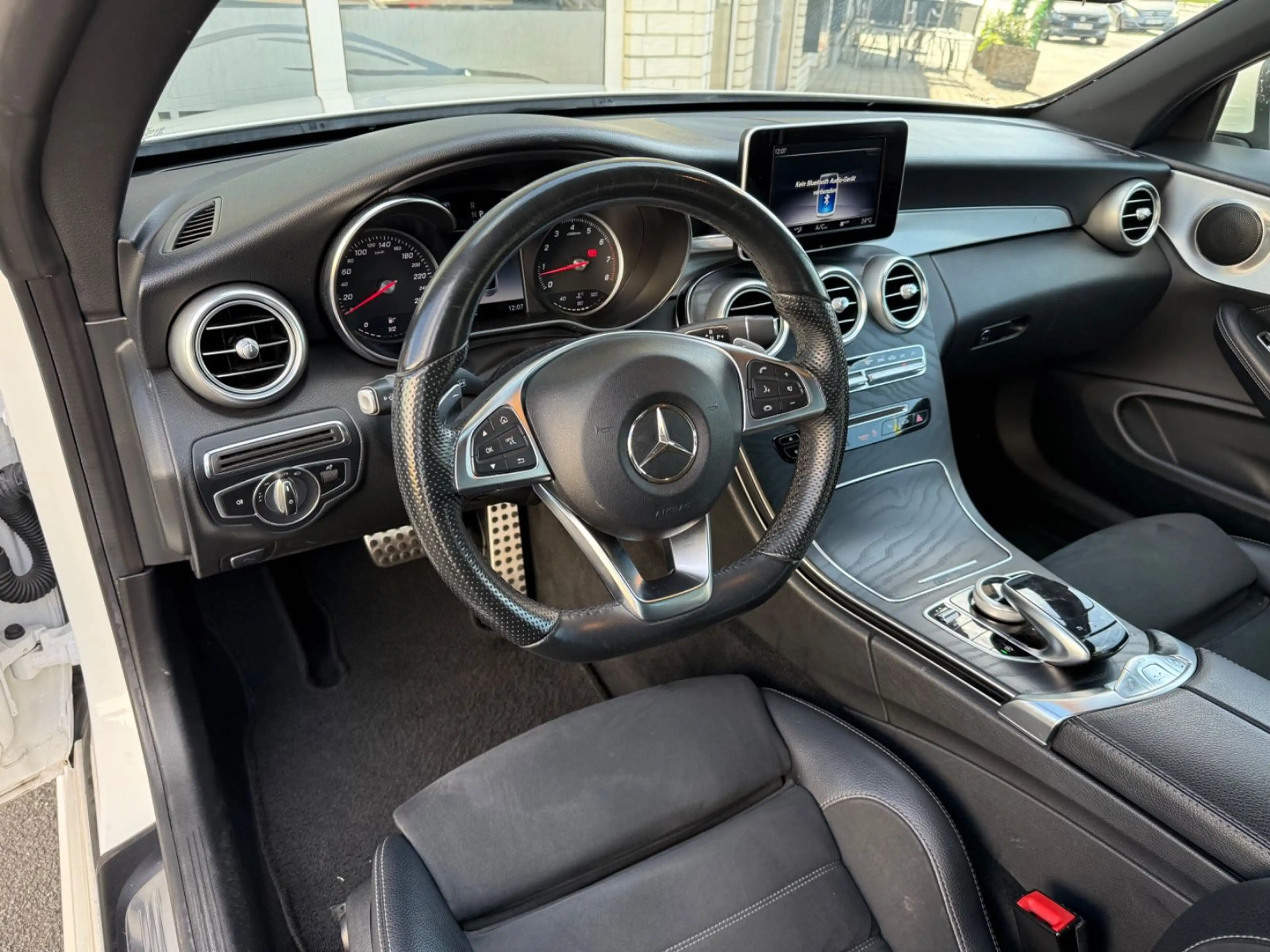 Mercedes-Benz C 250 C Cabrio ACC NAVI KLIMA PDC AMG LINE — photo 10