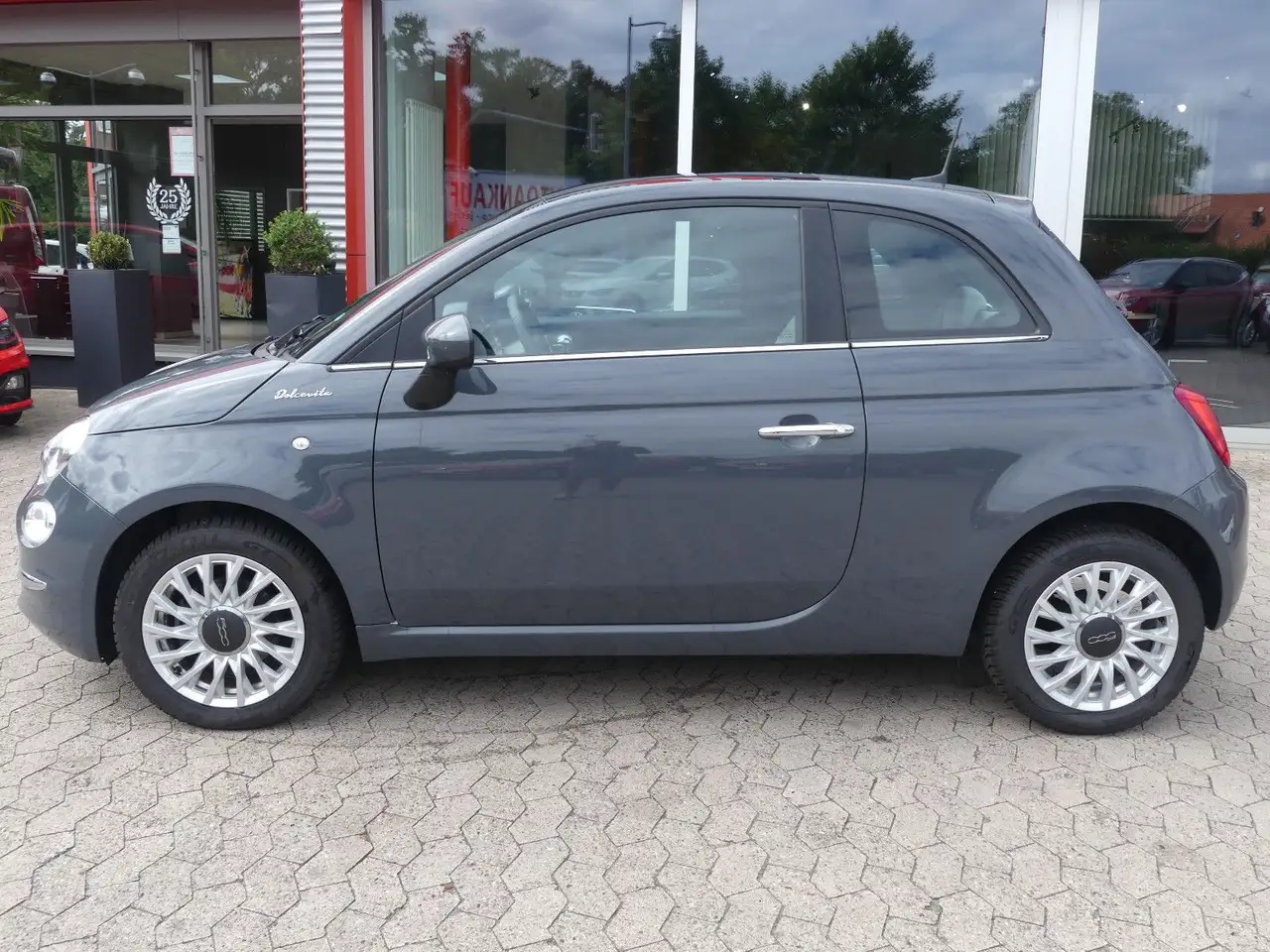 Fiat 500 DolceVita Panorama*Teilleder*ab 199€, миниатюра 3
