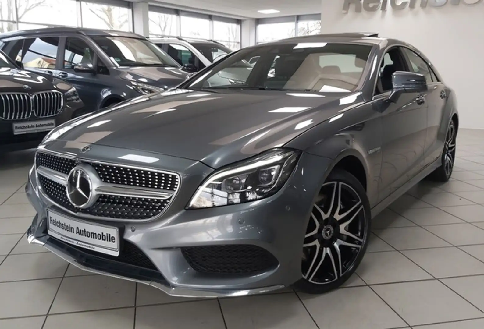 Mercedes-Benz CLS 500 Coupe 4M AMG MEMORY AIRM DISTR 116 T NP Grau - 1
