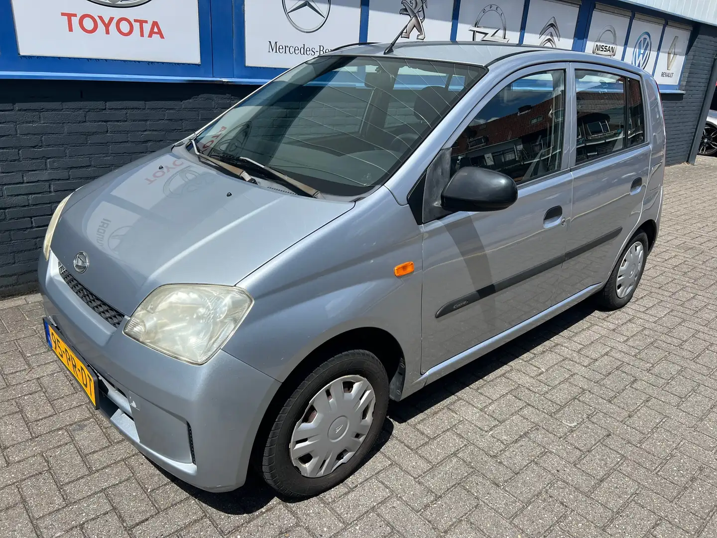Daihatsu Cuore 1.0-12V Nagano 5DRS.AUTOMAAT 10-2004 2850EU Grijs - 2