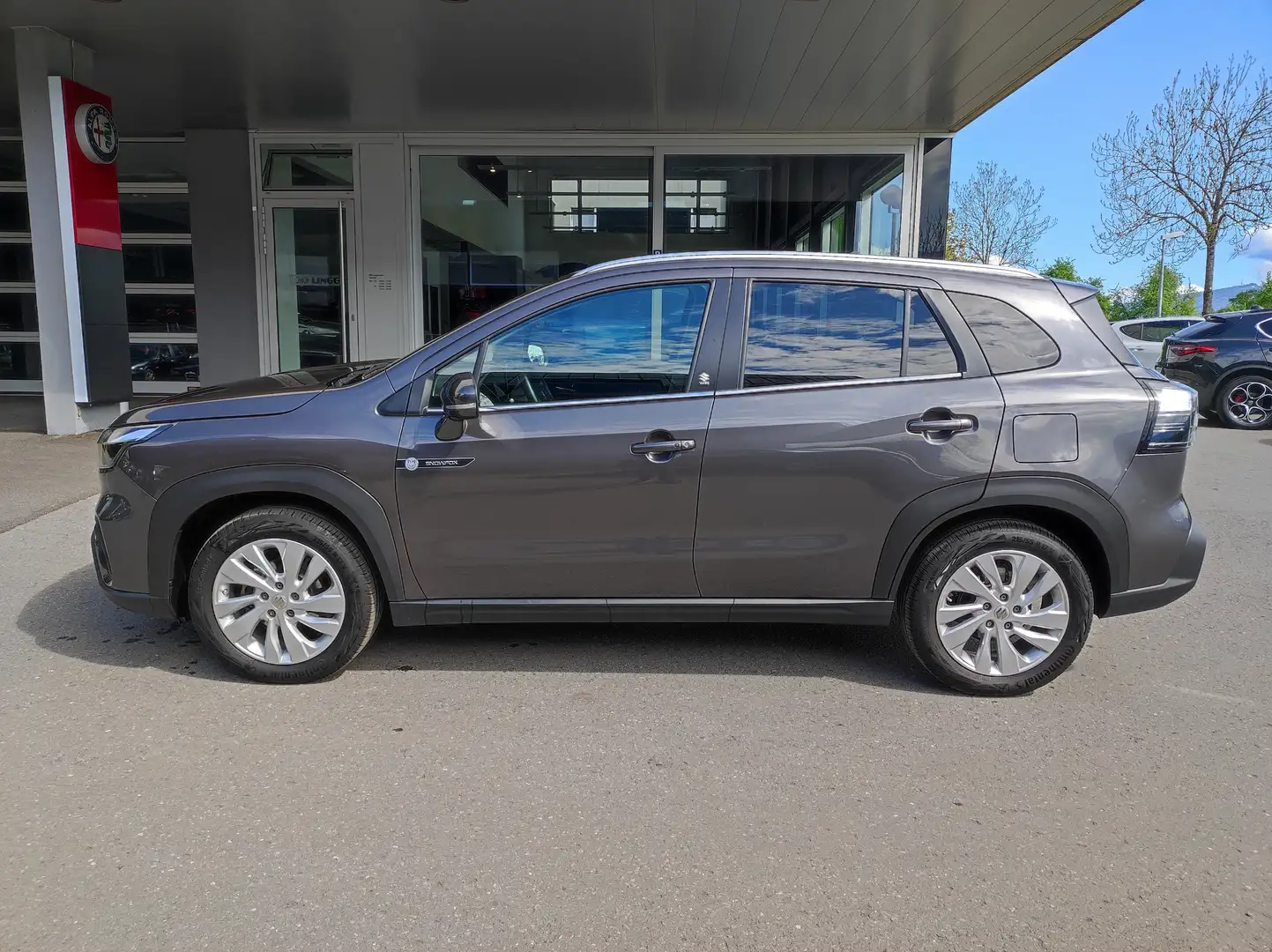 Suzuki S-Cross 1,4 GL+ DITC Hybrid ALLGRIP shine Gris - 2