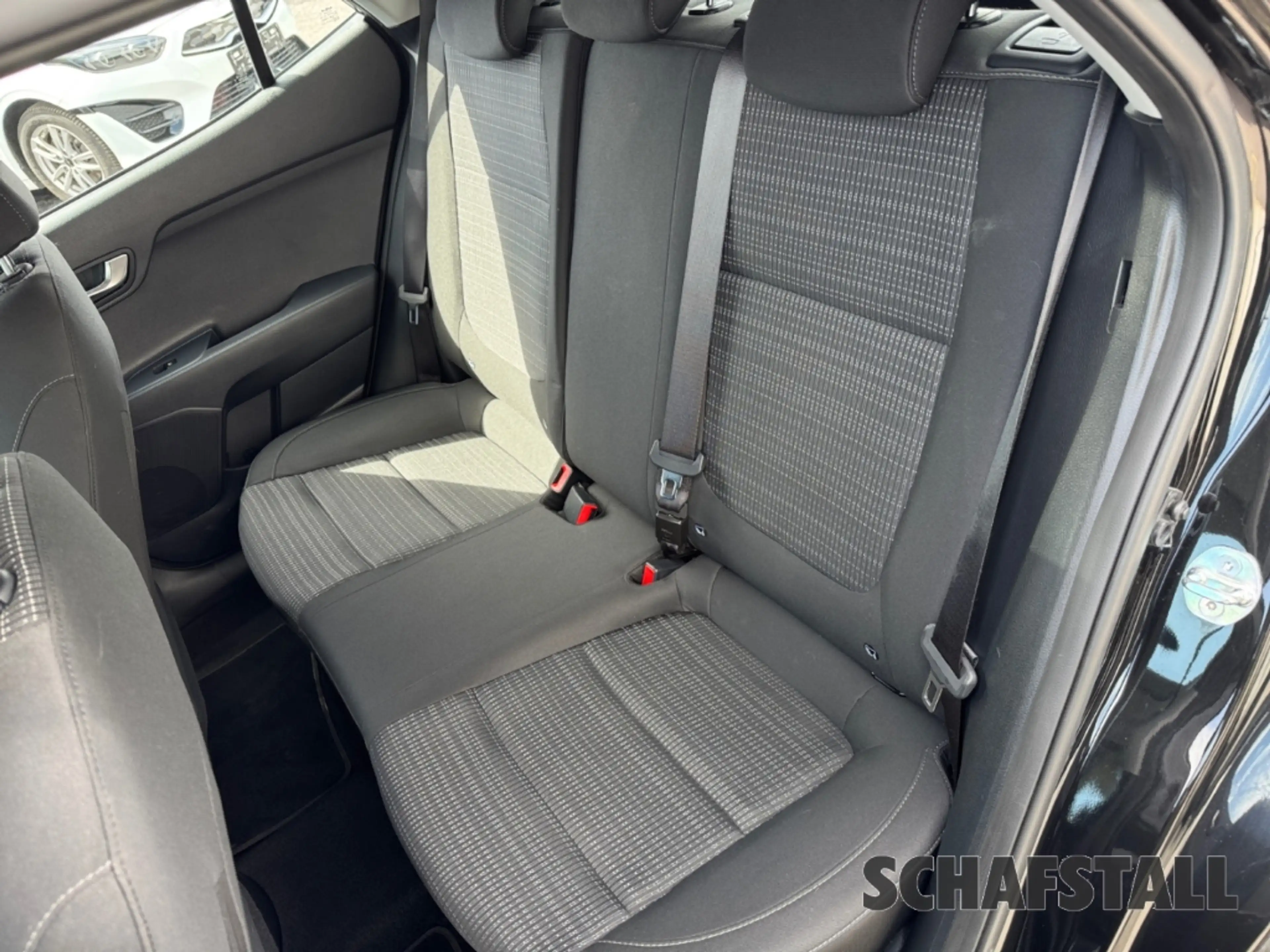 Kia Stonic Vision 1.0 T-GDI Navi Tempomat Kamera Sitzheizung — photo 15