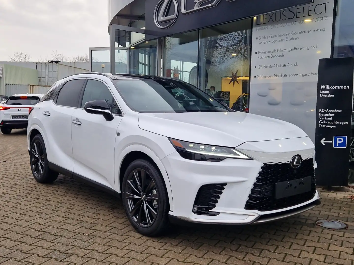 Lexus RX 450h + E-Four Sport Design Klima Kamera Sitzhzg Blanc - 1