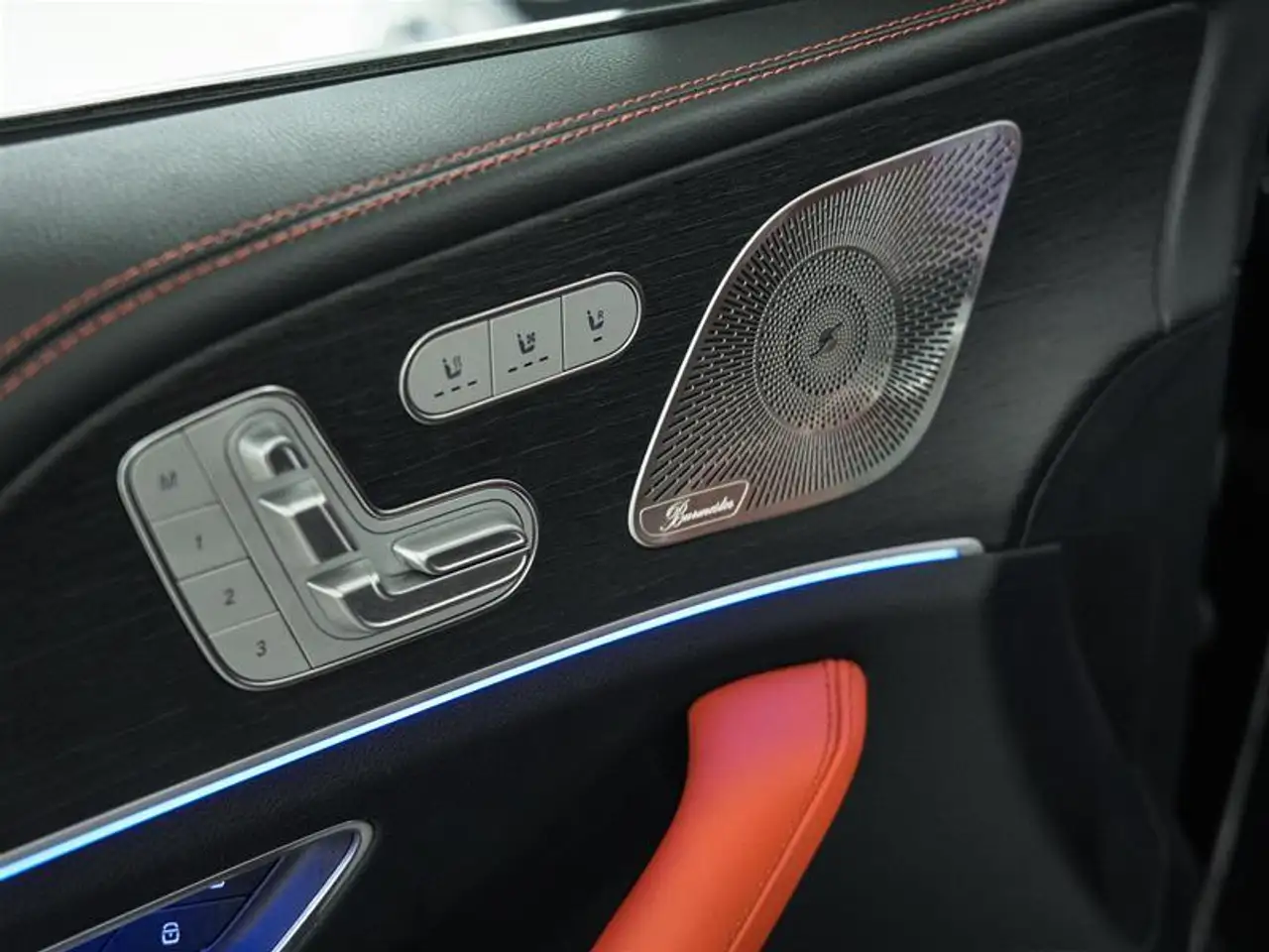 Mercedes-Benz GLE снимка Mercedes-Benz GLE
