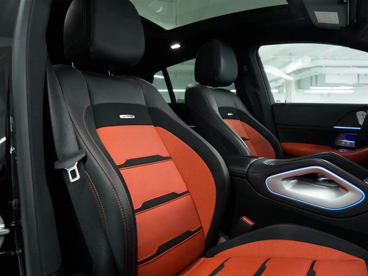 Mercedes-Benz GLE снимка Mercedes-Benz GLE