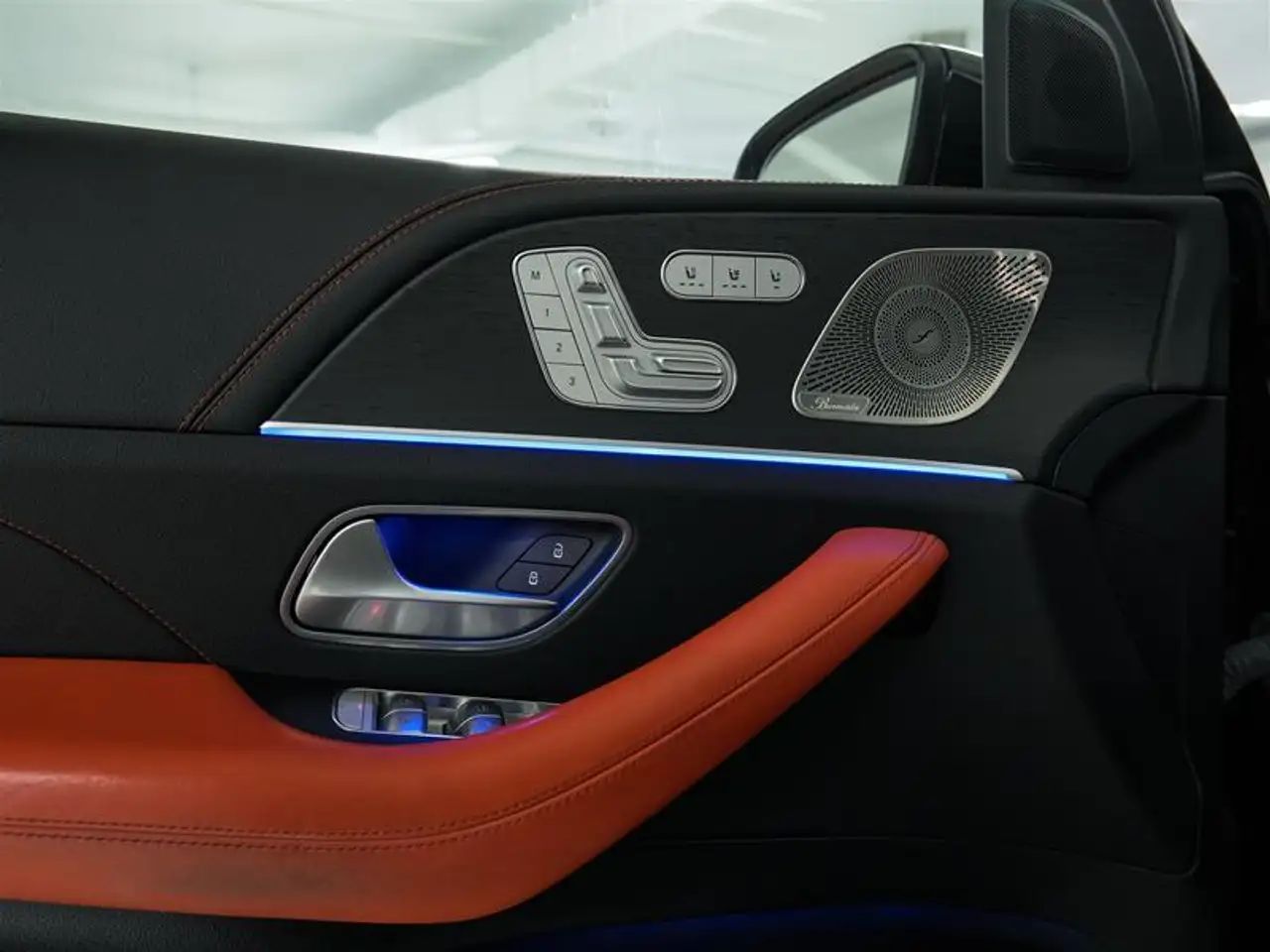 Mercedes-Benz GLE снимка Mercedes-Benz GLE