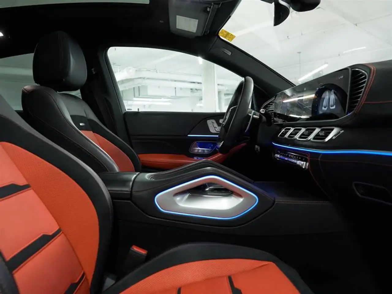 Mercedes-Benz GLE снимка Mercedes-Benz GLE