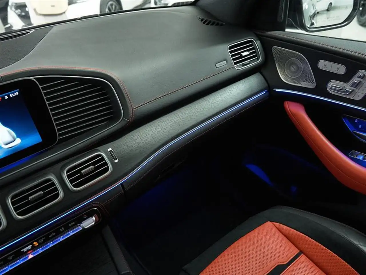 Mercedes-Benz GLE снимка Mercedes-Benz GLE
