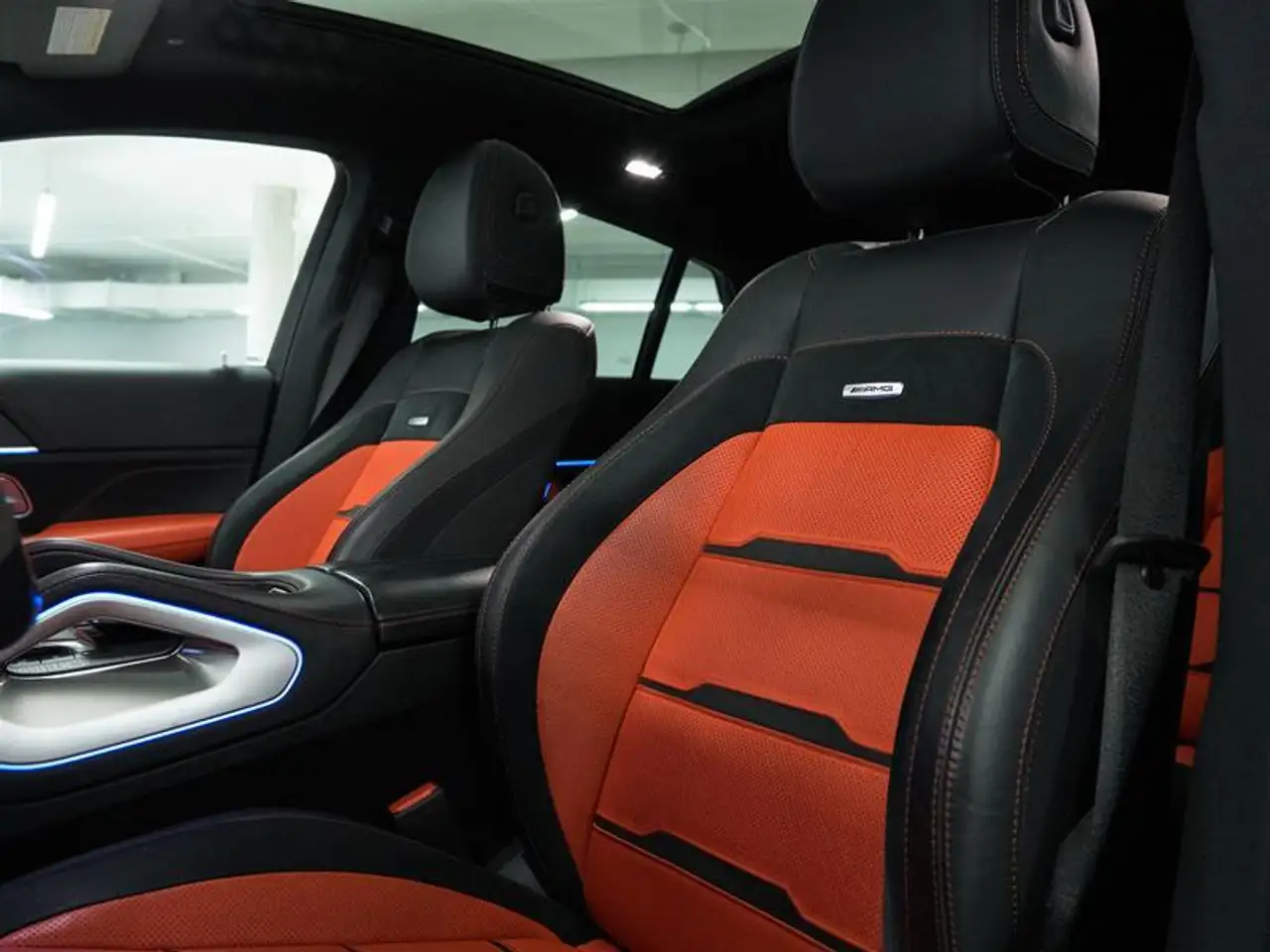 Mercedes-Benz GLE снимка Mercedes-Benz GLE
