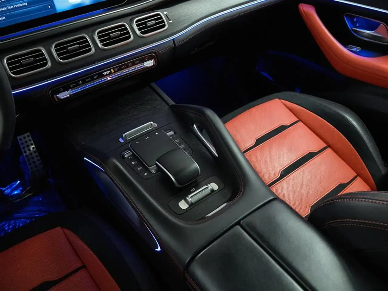 Mercedes-Benz GLE снимка Mercedes-Benz GLE