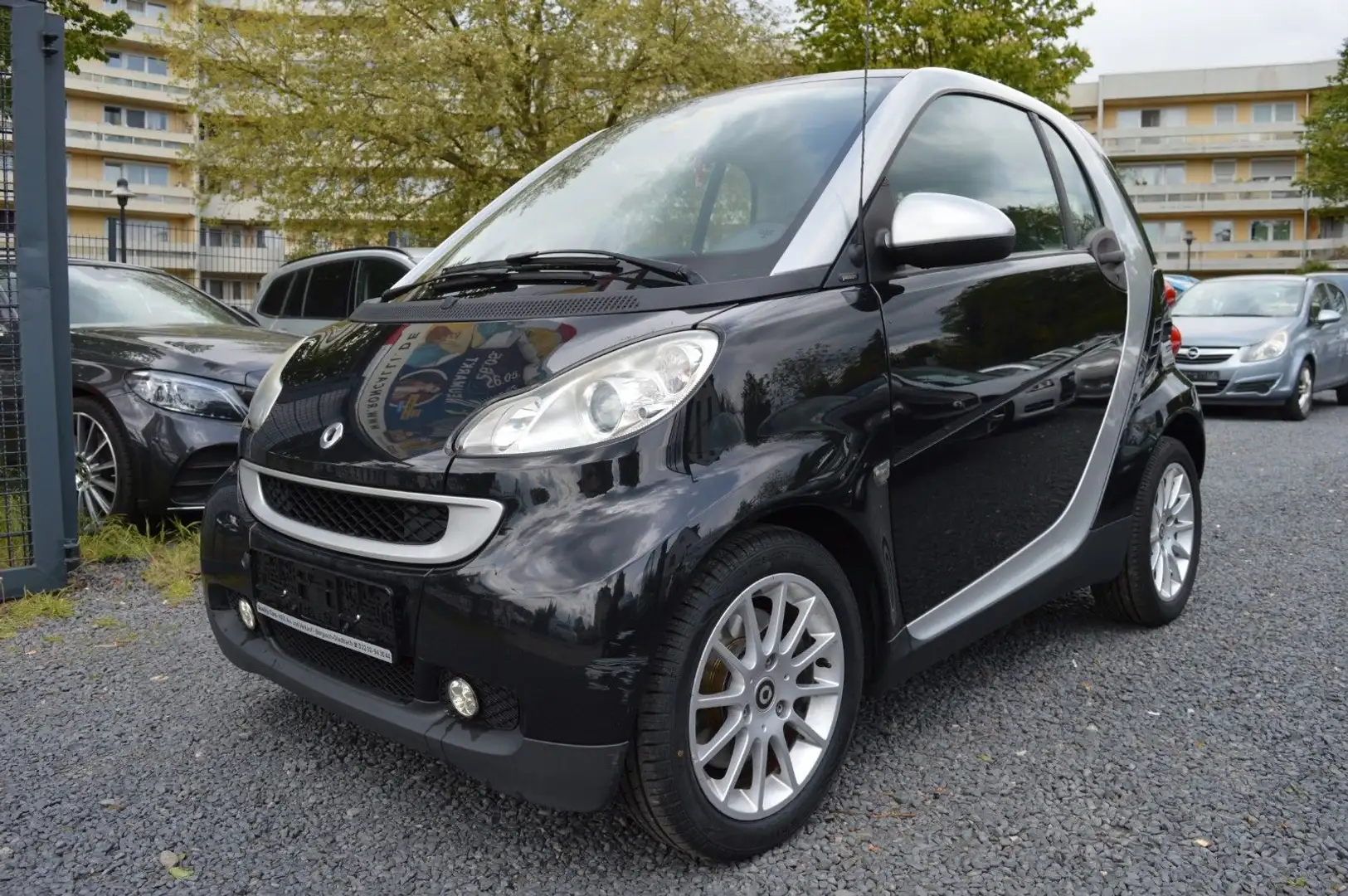 smart forTwo coupe Passion 52kW SERVOLENKUNG Silber - 1