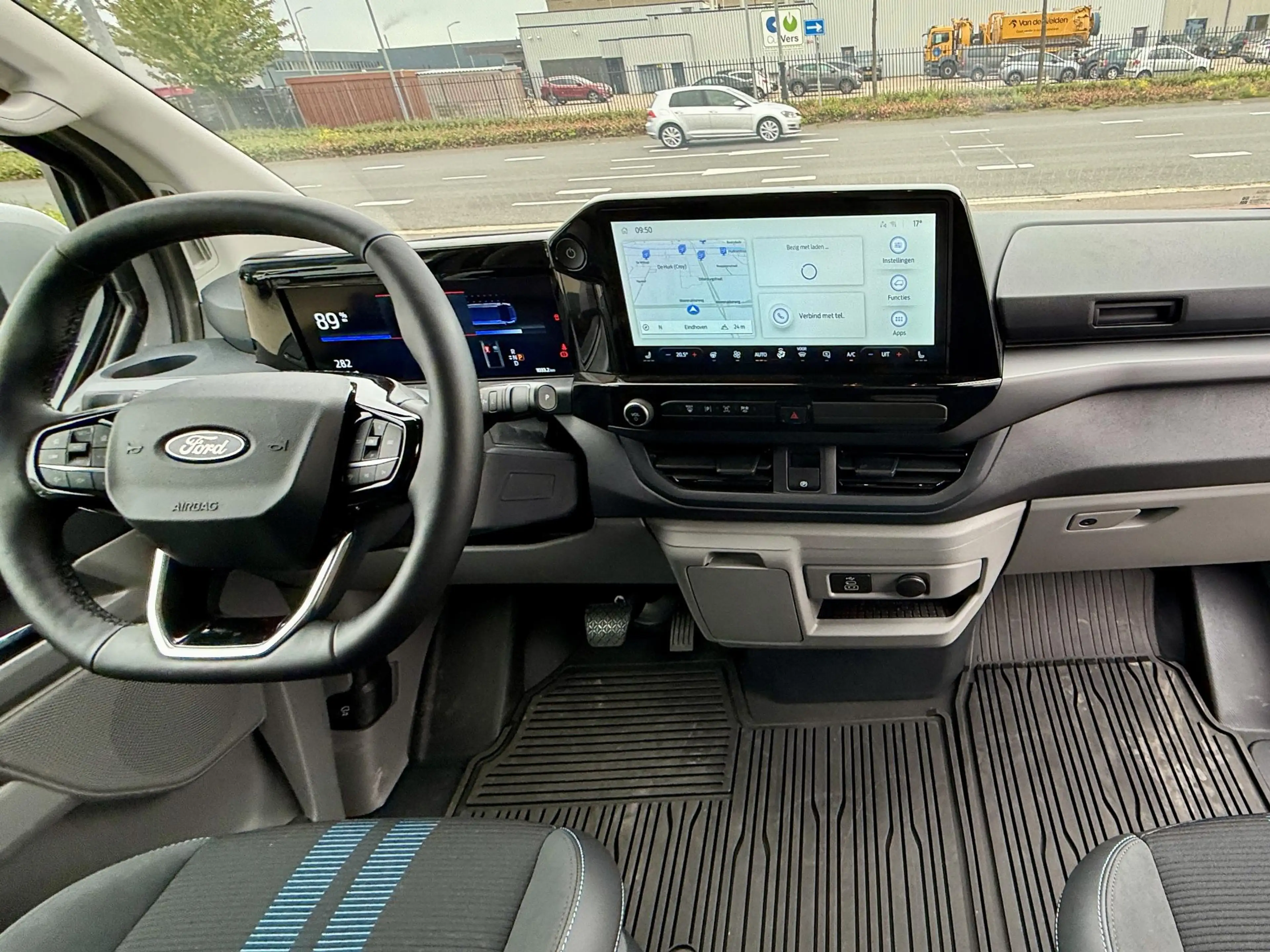 Ford E-Transit Cust. 340 L2H1 Sport 71 kWh — photo 9