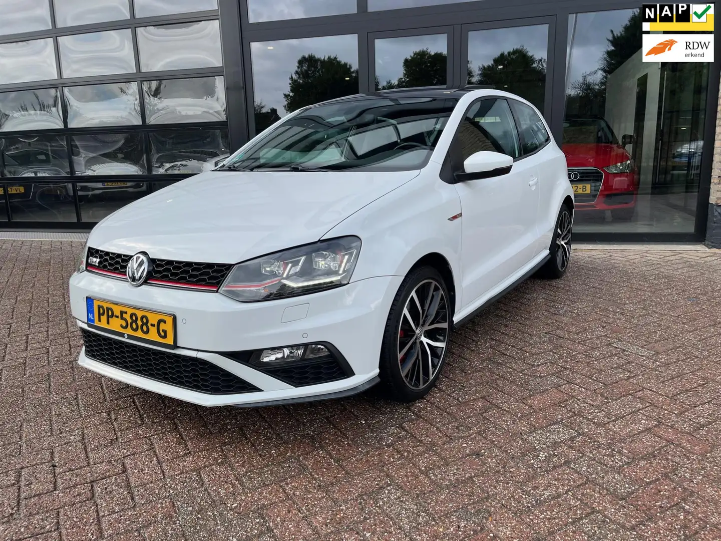 Volkswagen Polo GTI 1.8 TSI Panodak, Automaat, Camera,Led Wit - 1