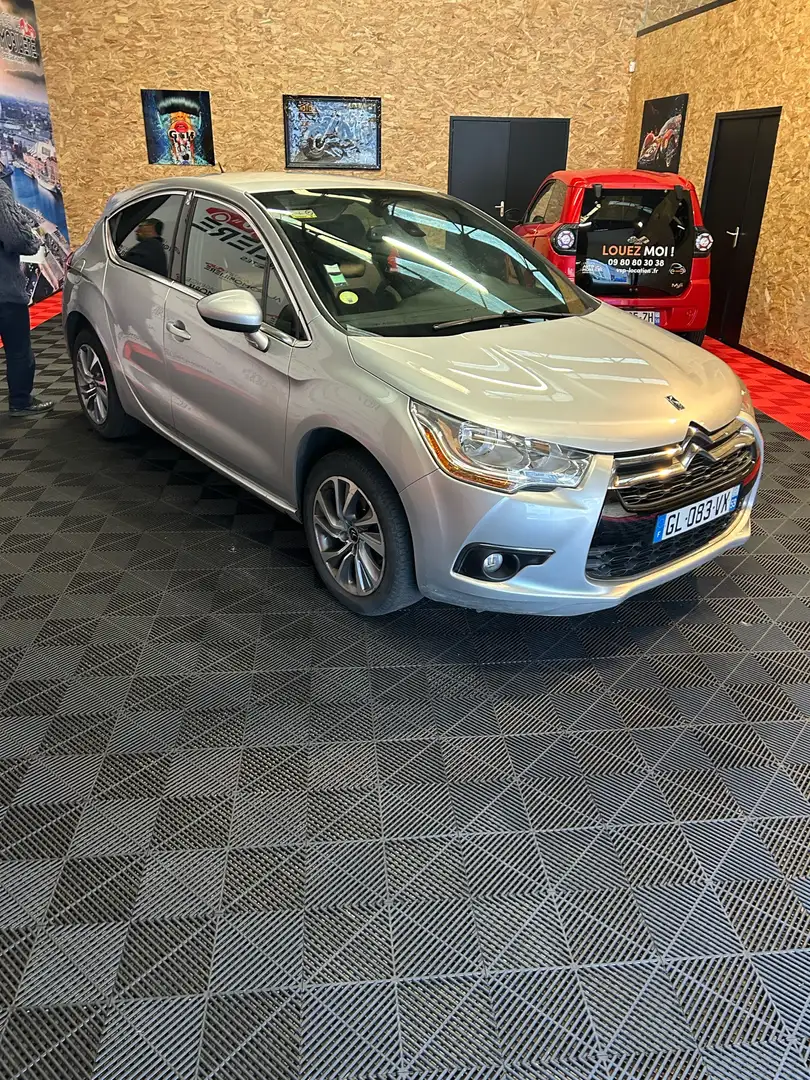 DS Automobiles DS 4 Argintiu - 2