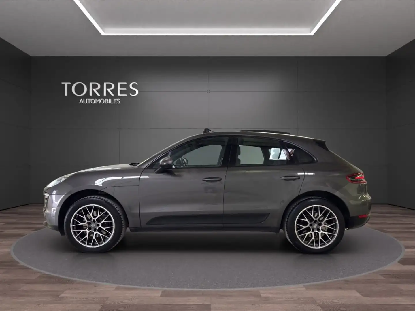 Porsche Macan 2.0 252 PDK deuxième main Gris - 1