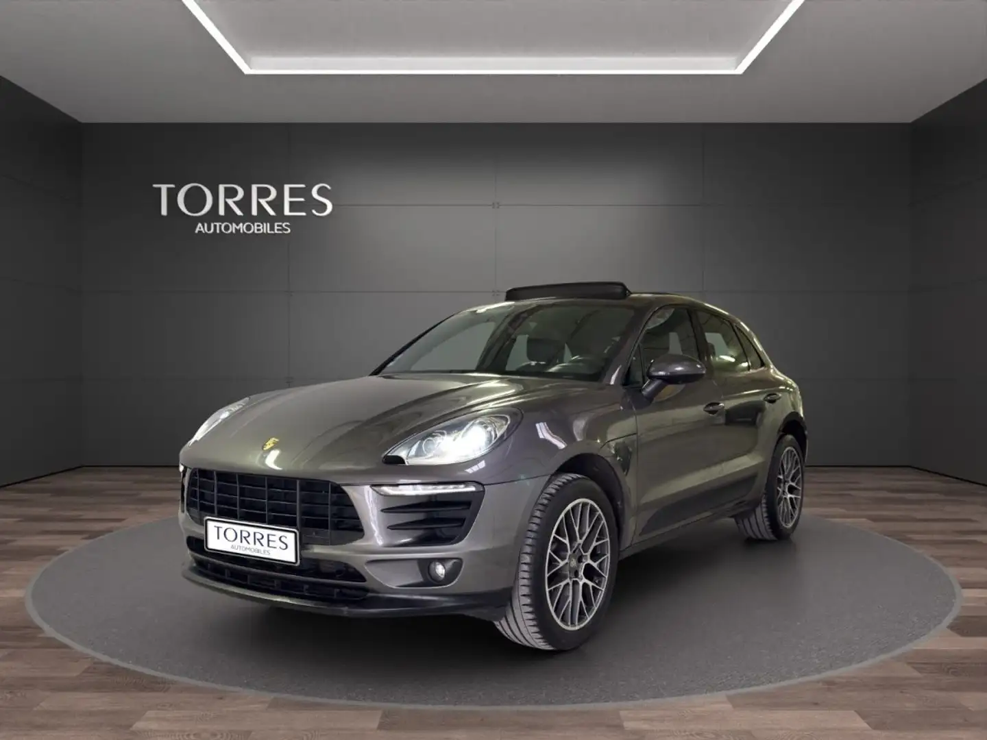 Porsche Macan 2.0 252 PDK deuxième main Gris - 2