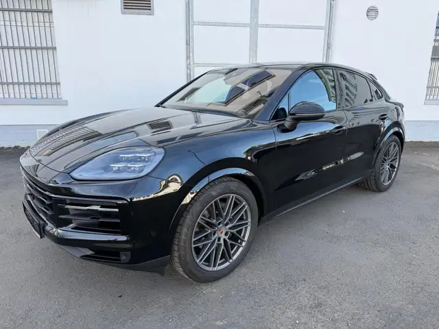 Porsche Cayenne view 2