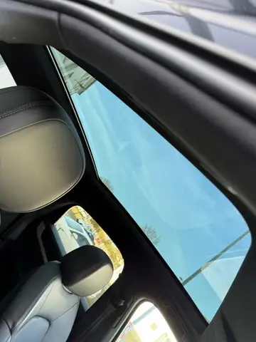 Porsche Cayenne view 12