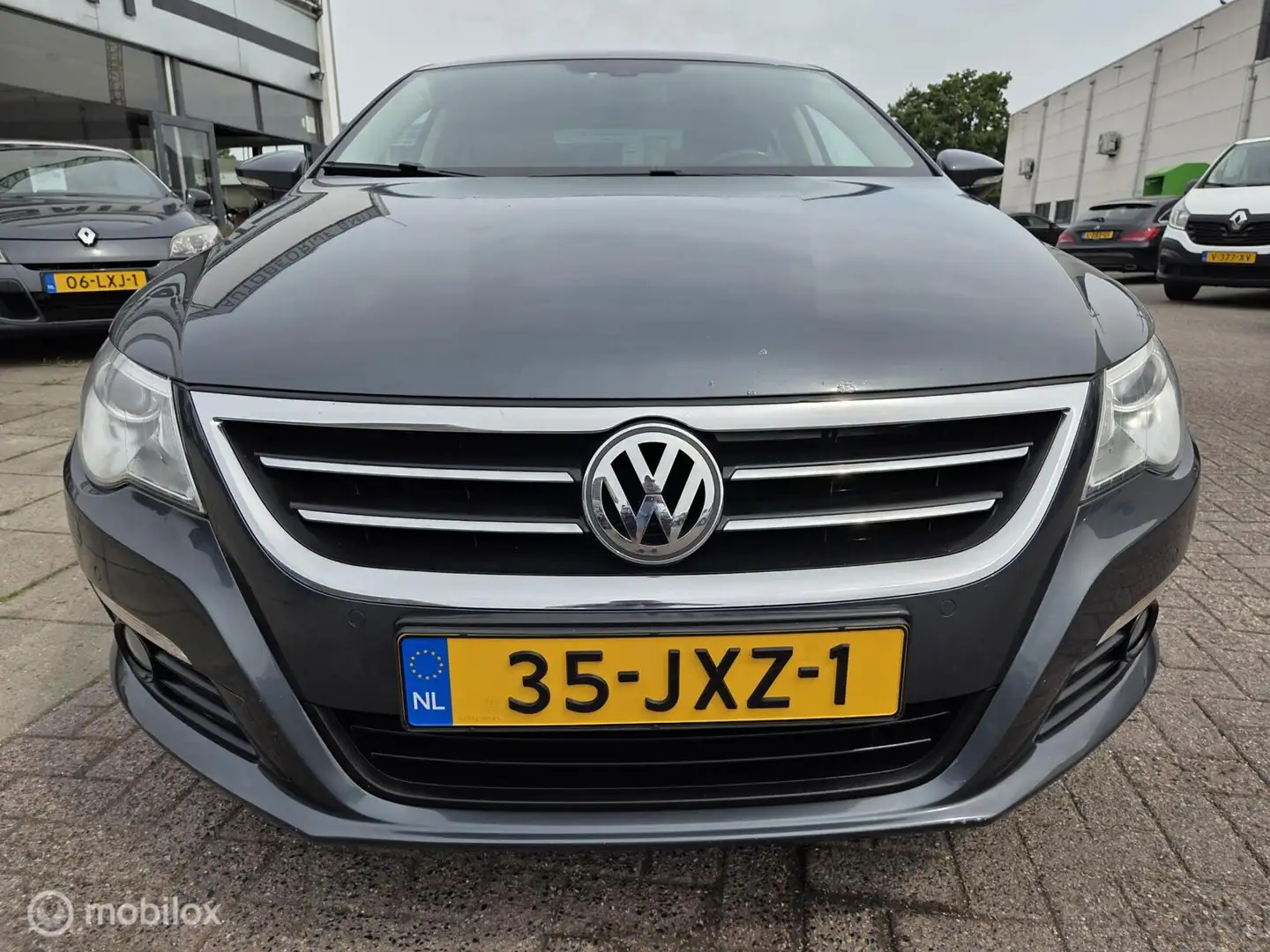 Volkswagen Passat CC 1.8 TSI Aut/Nav/Trekhaak/Xenon/NLAuto Gris - 2