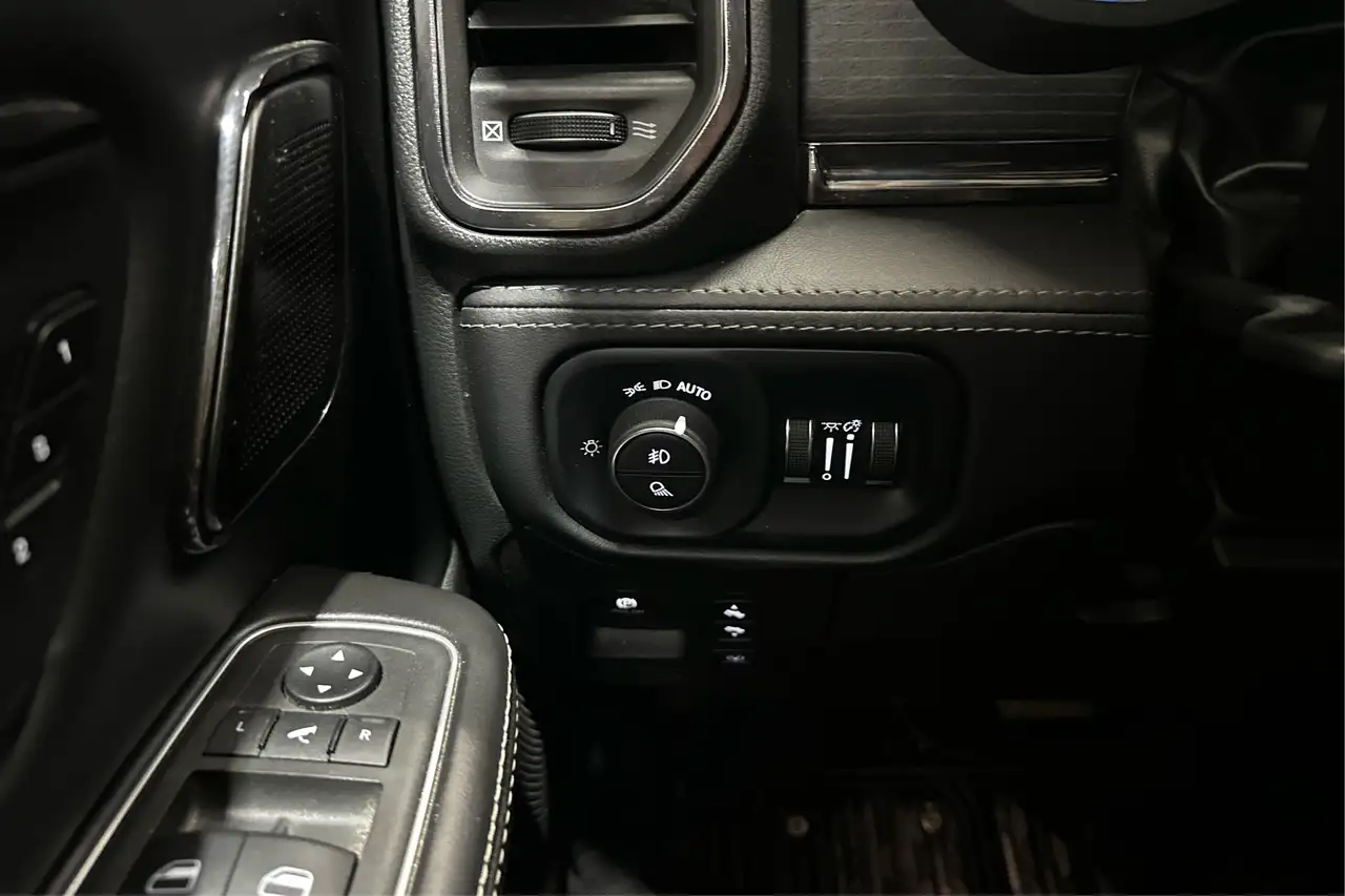 RAM 1500 photo RAM 1500