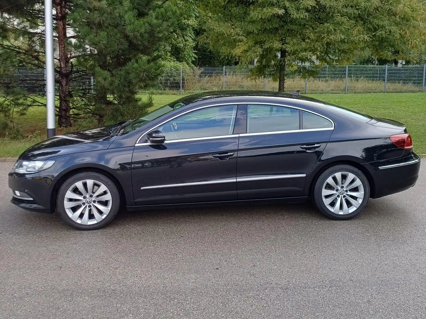 Volkswagen CC **TOP ZUSTAND** VW CC Blue 2,0 TDI DPF Blue Schwarz - 2